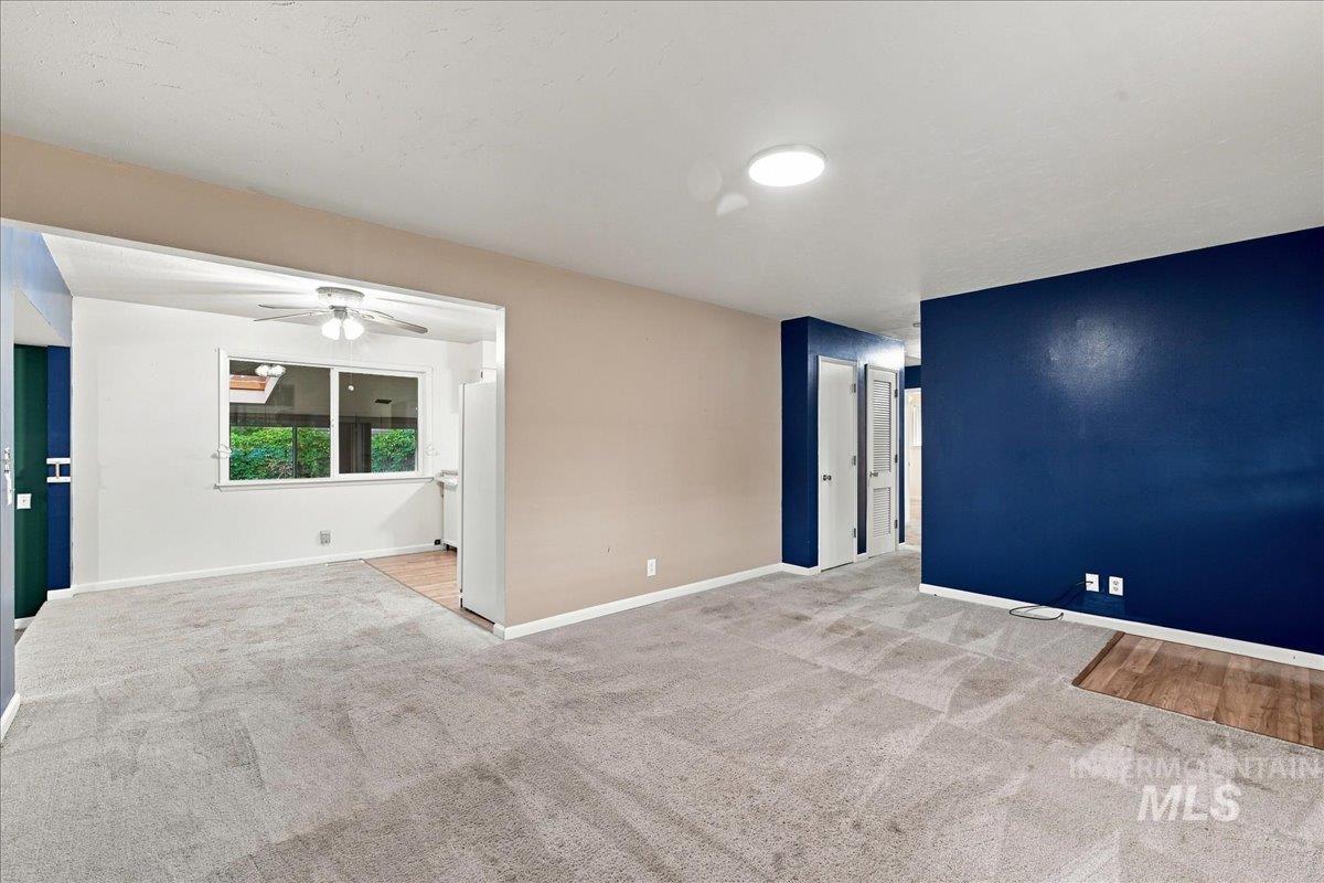 1188 Phelps Dr Property Photo 6
