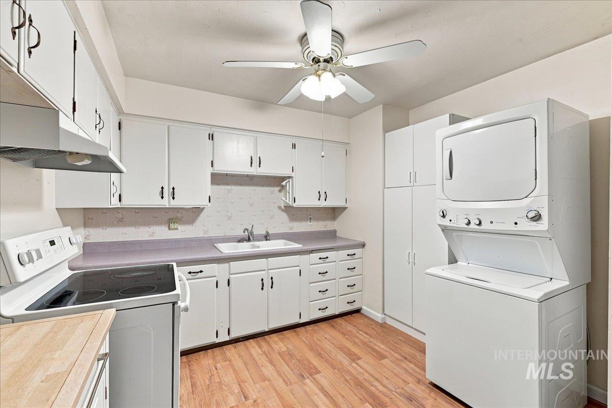 1188 Phelps Dr Property Photo 7