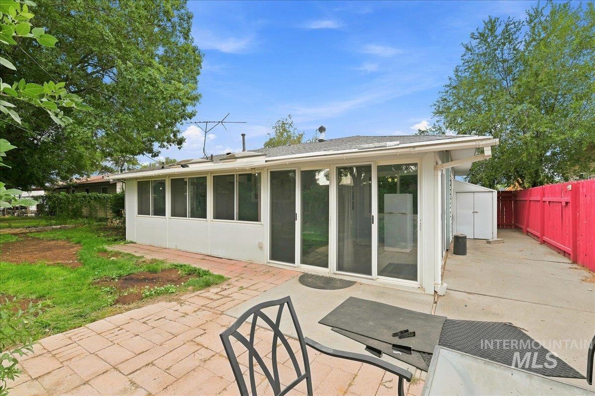 1188 Phelps Dr Property Photo 21