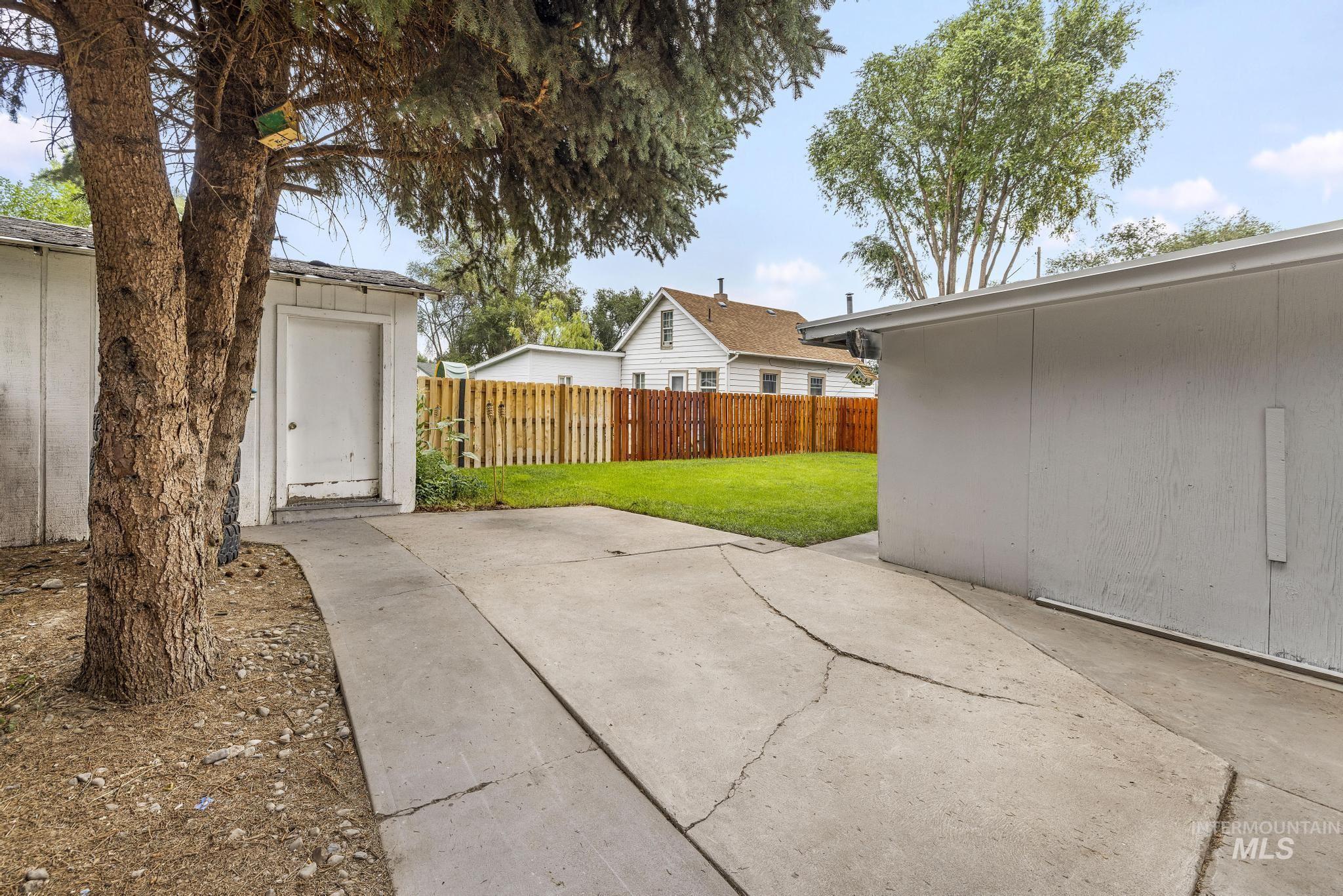 1755 2nd Ave E Property Photo 36