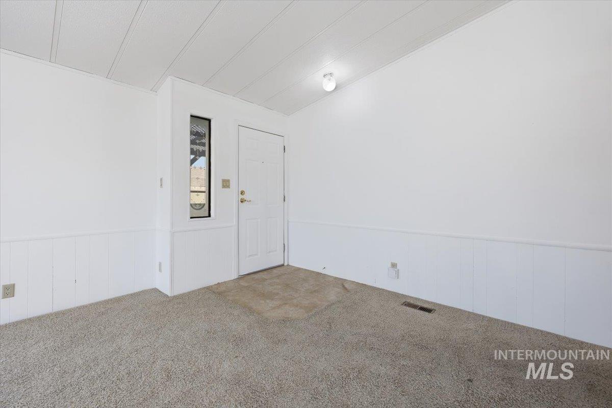 1907 W Flamingo Ave #11 Property Photo 5