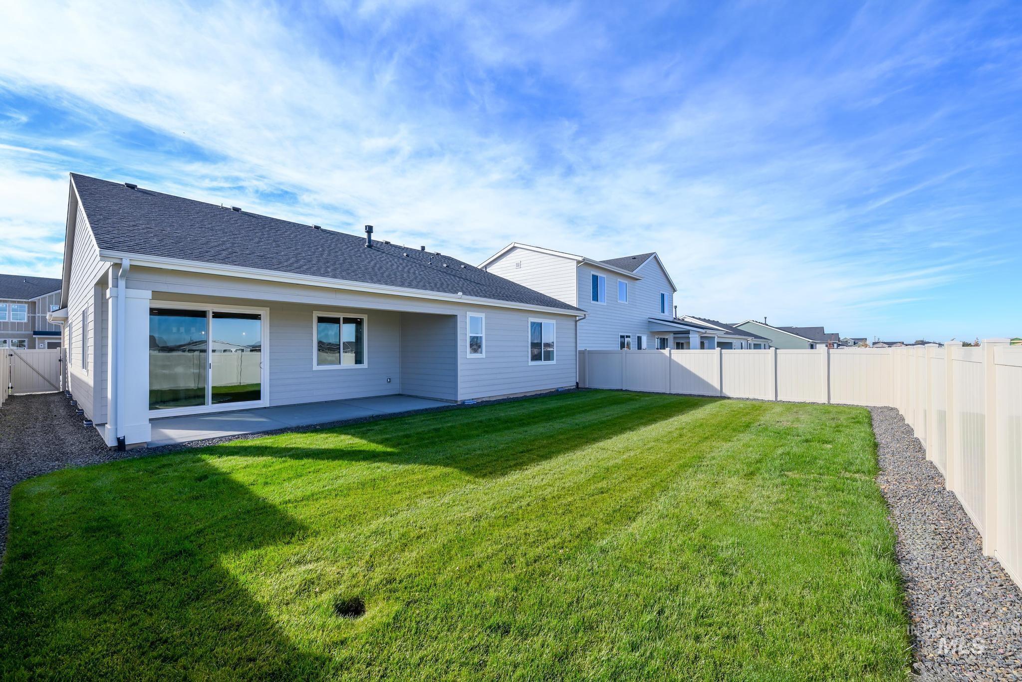 14875 Wing Spread Dr Property Photo 11