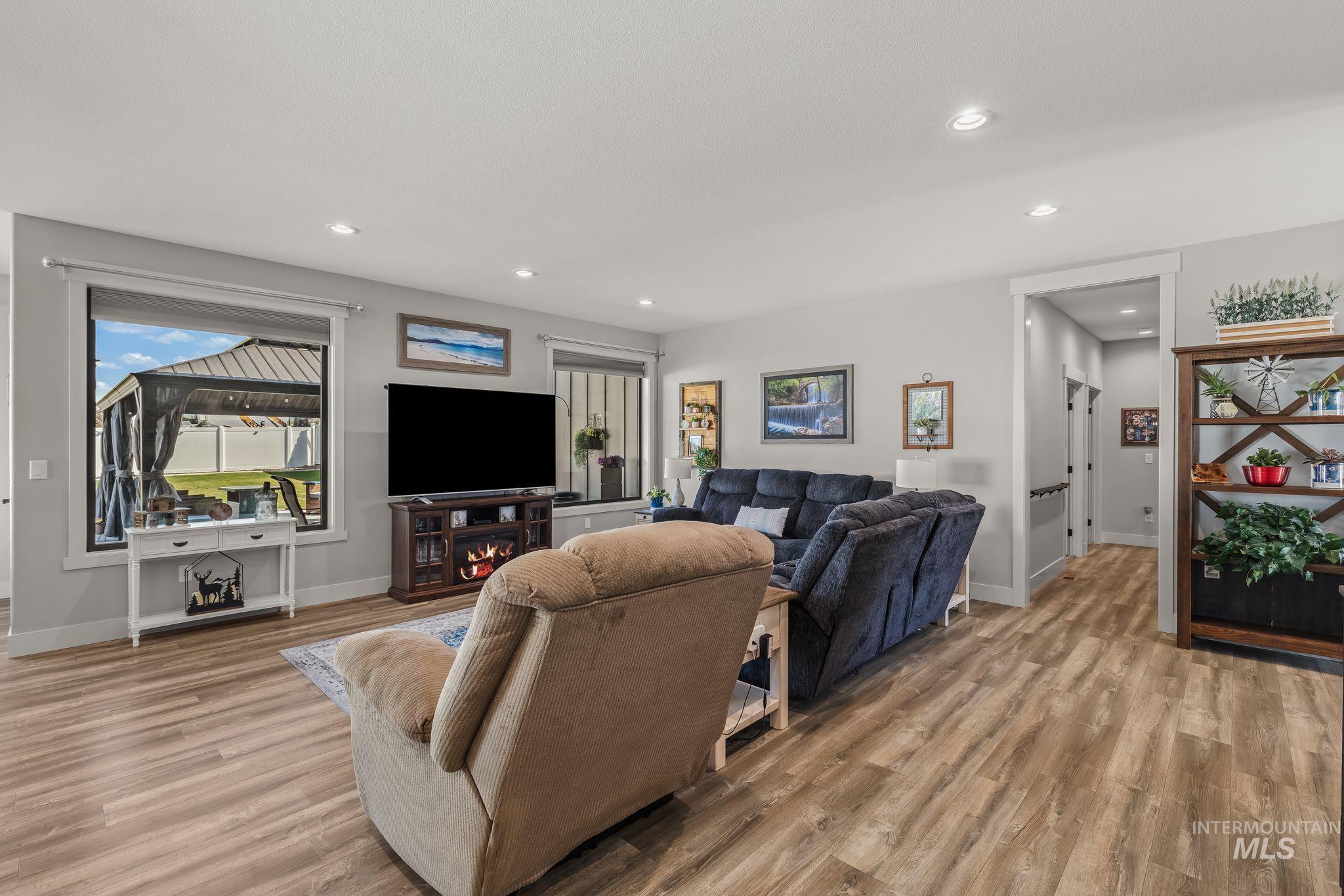 3745 Skyview Drive Property Photo 12
