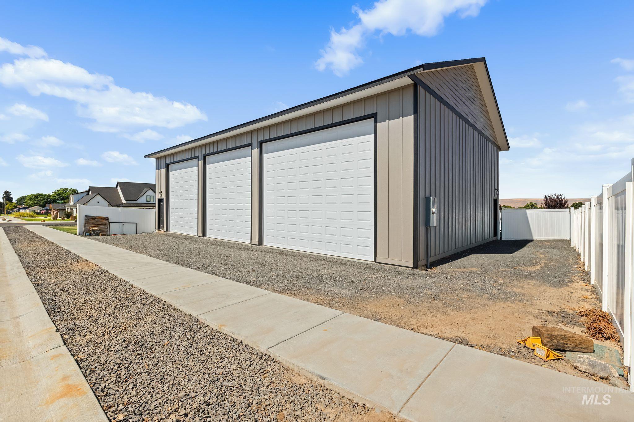3745 Skyview Drive Property Photo 31