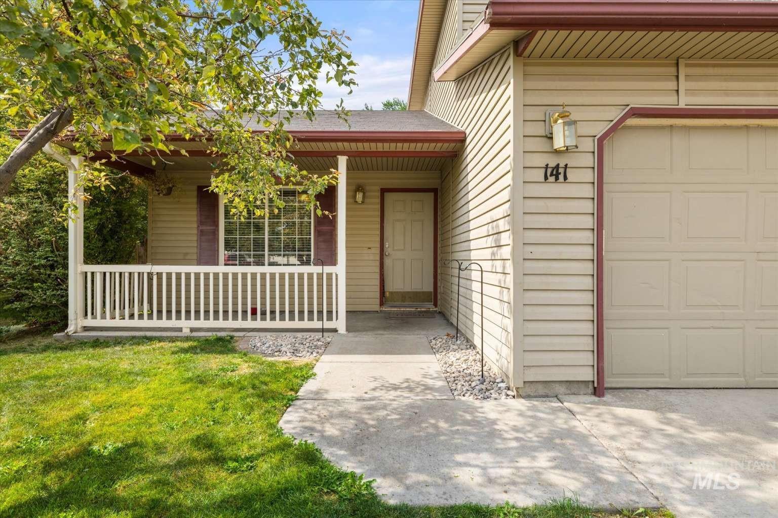 141 E Bay Owl Dr Property Photo 4