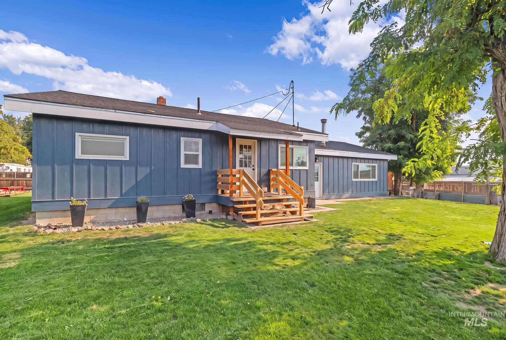 1011 20th Avenue Property Photo 1