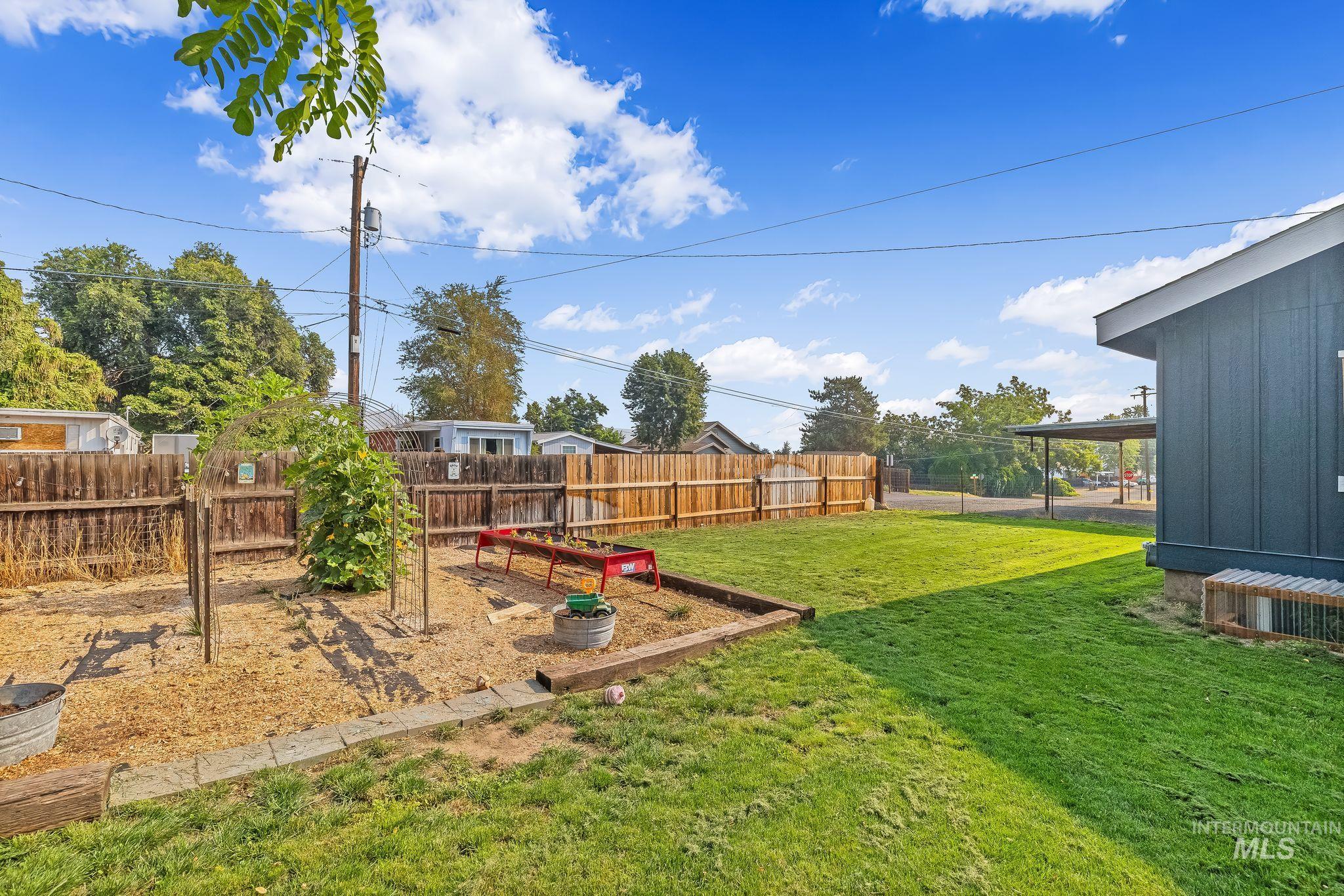 1011 20th Avenue Property Photo 6