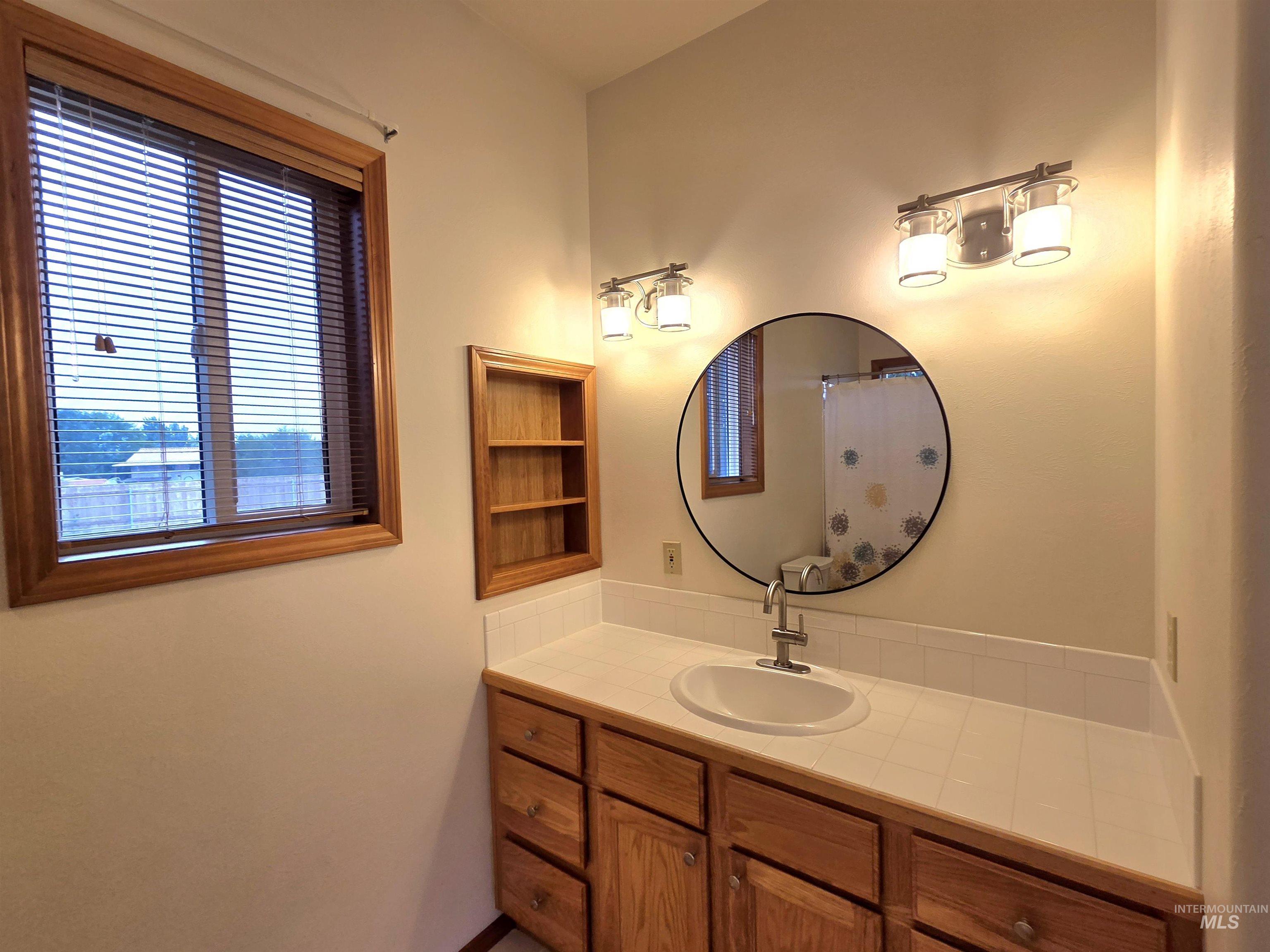 2188 Greenbrier Dr Property Photo 26