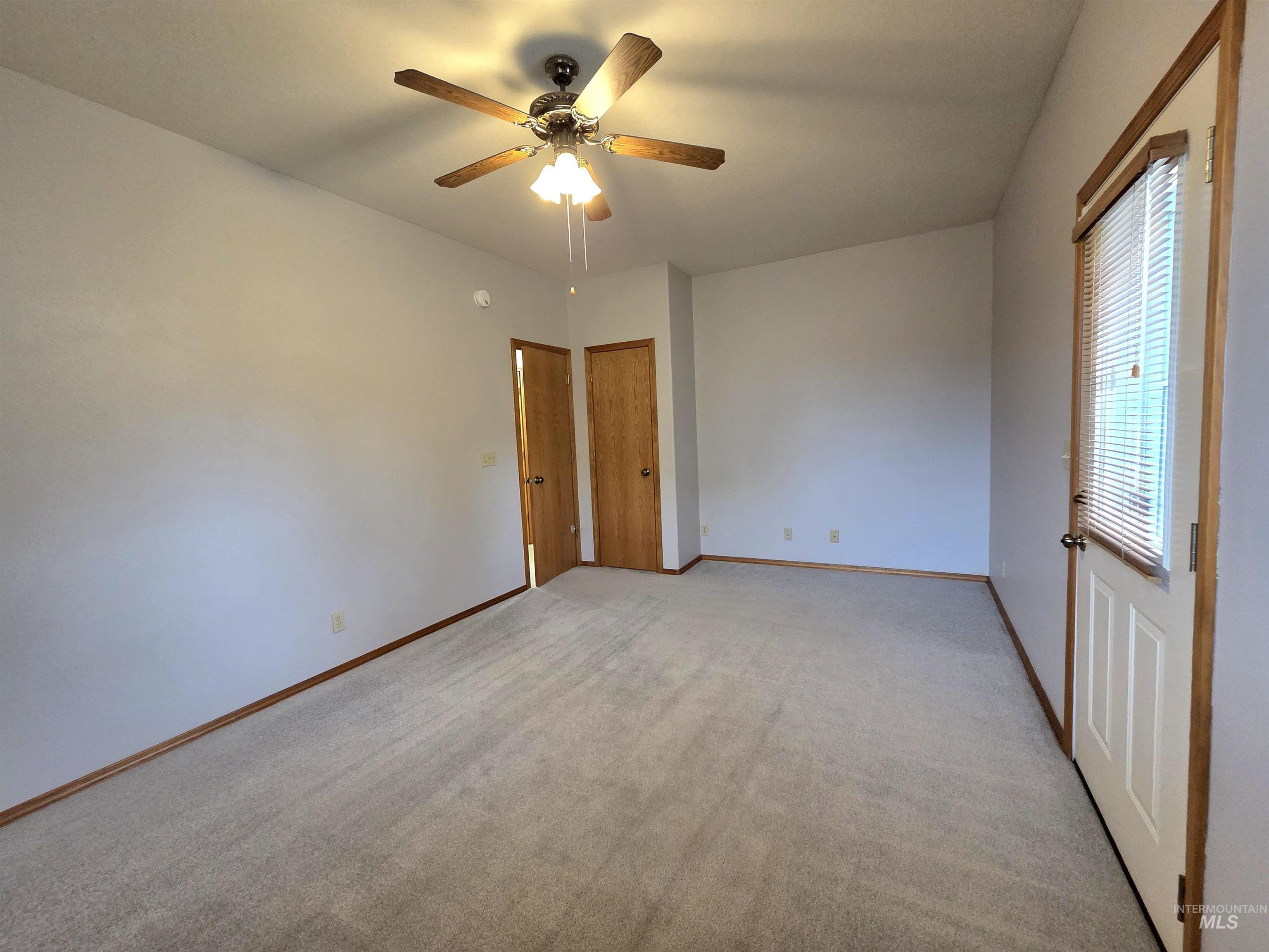 2188 Greenbrier Dr Property Photo 37