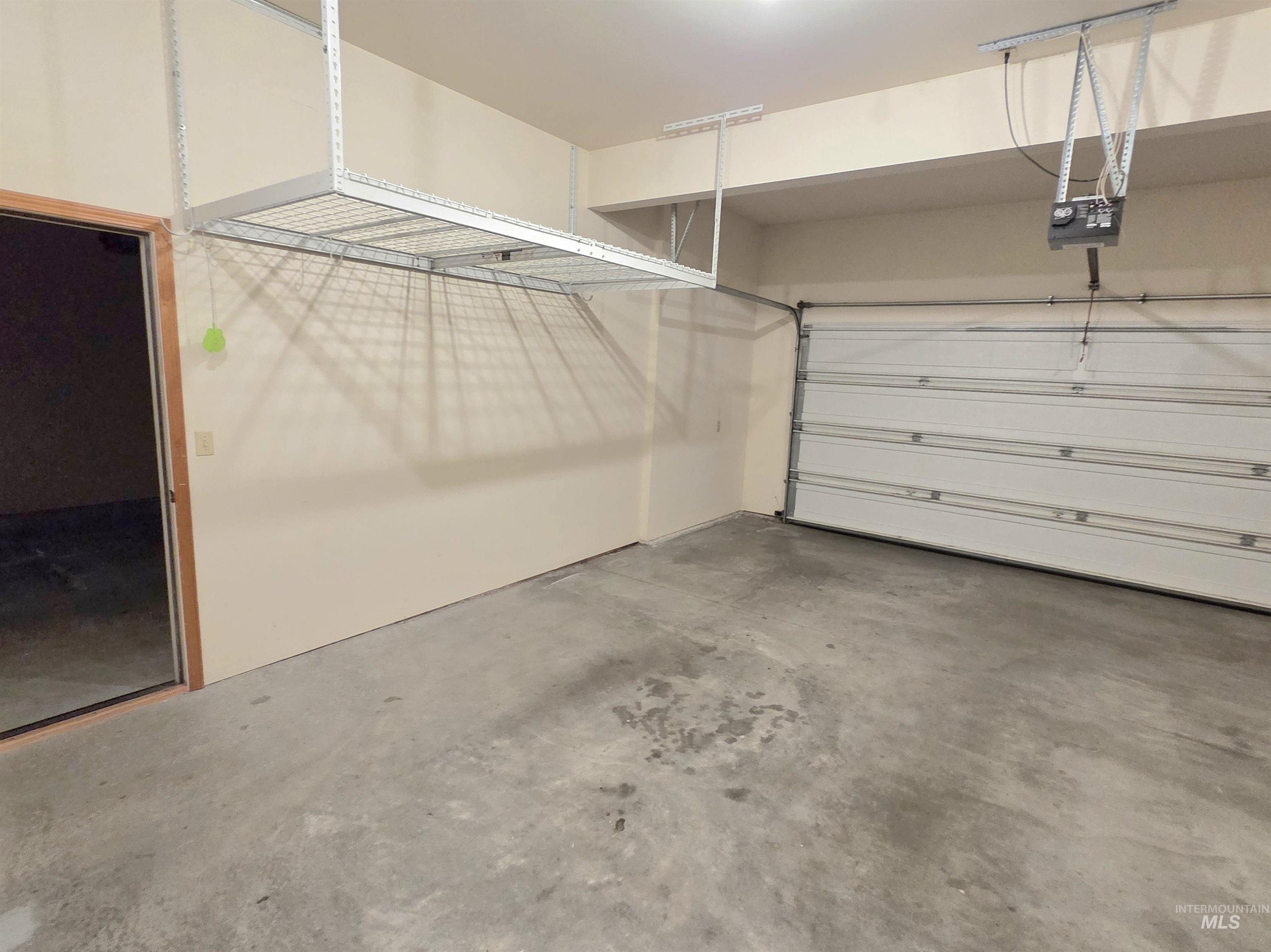 2188 Greenbrier Dr Property Photo 42