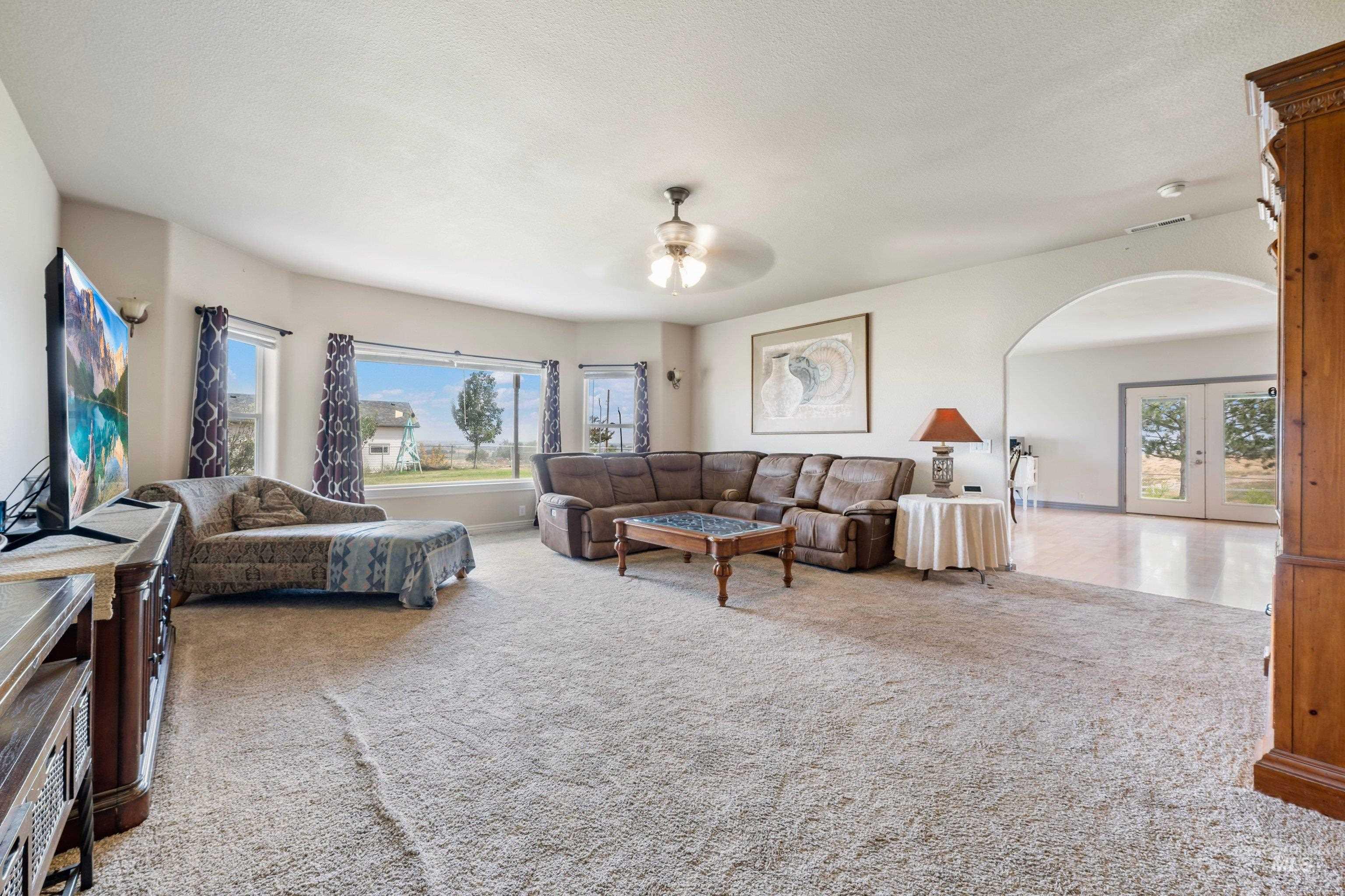 5530 E Tower Lane Property Photo 9