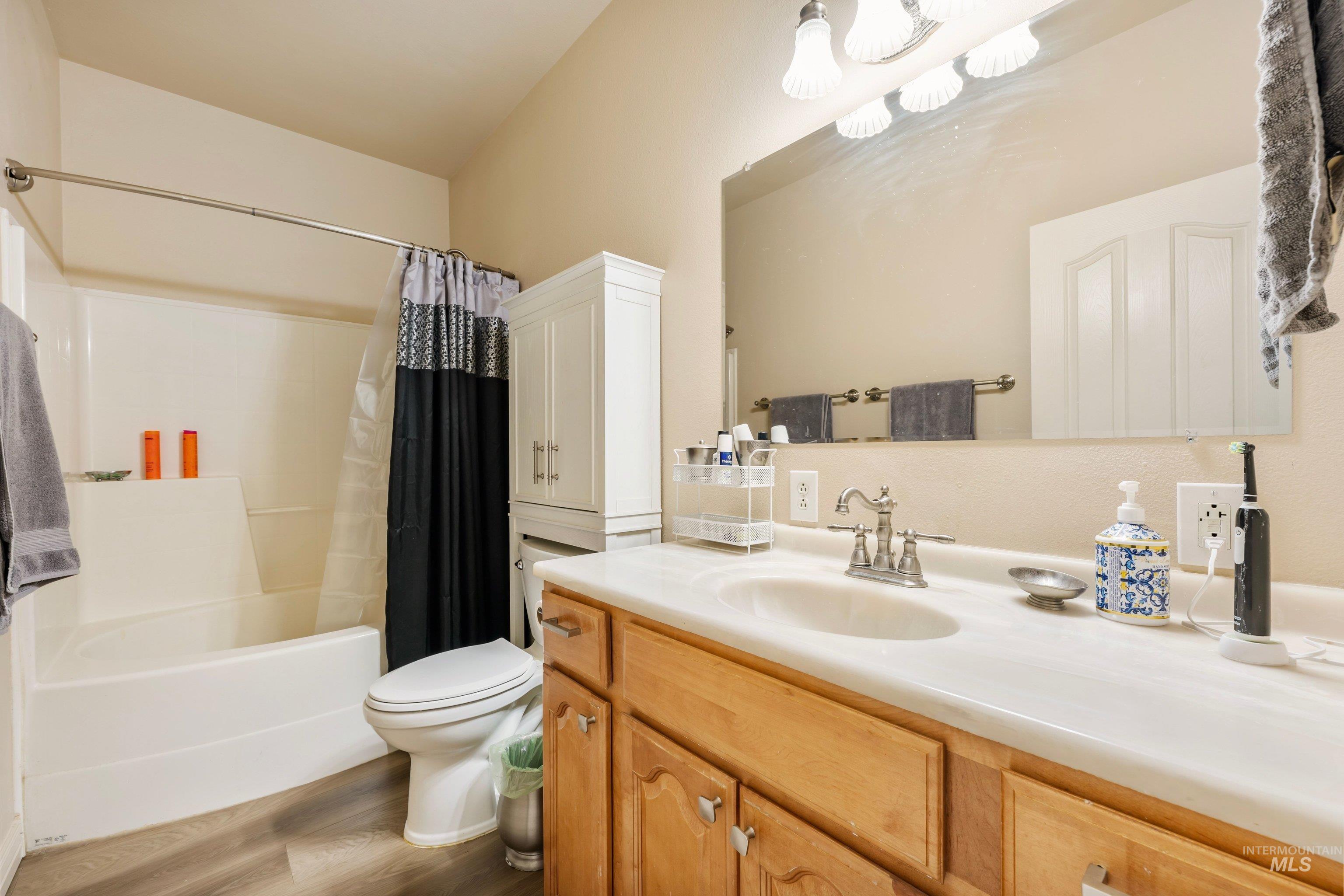 5530 E Tower Lane Property Photo 11