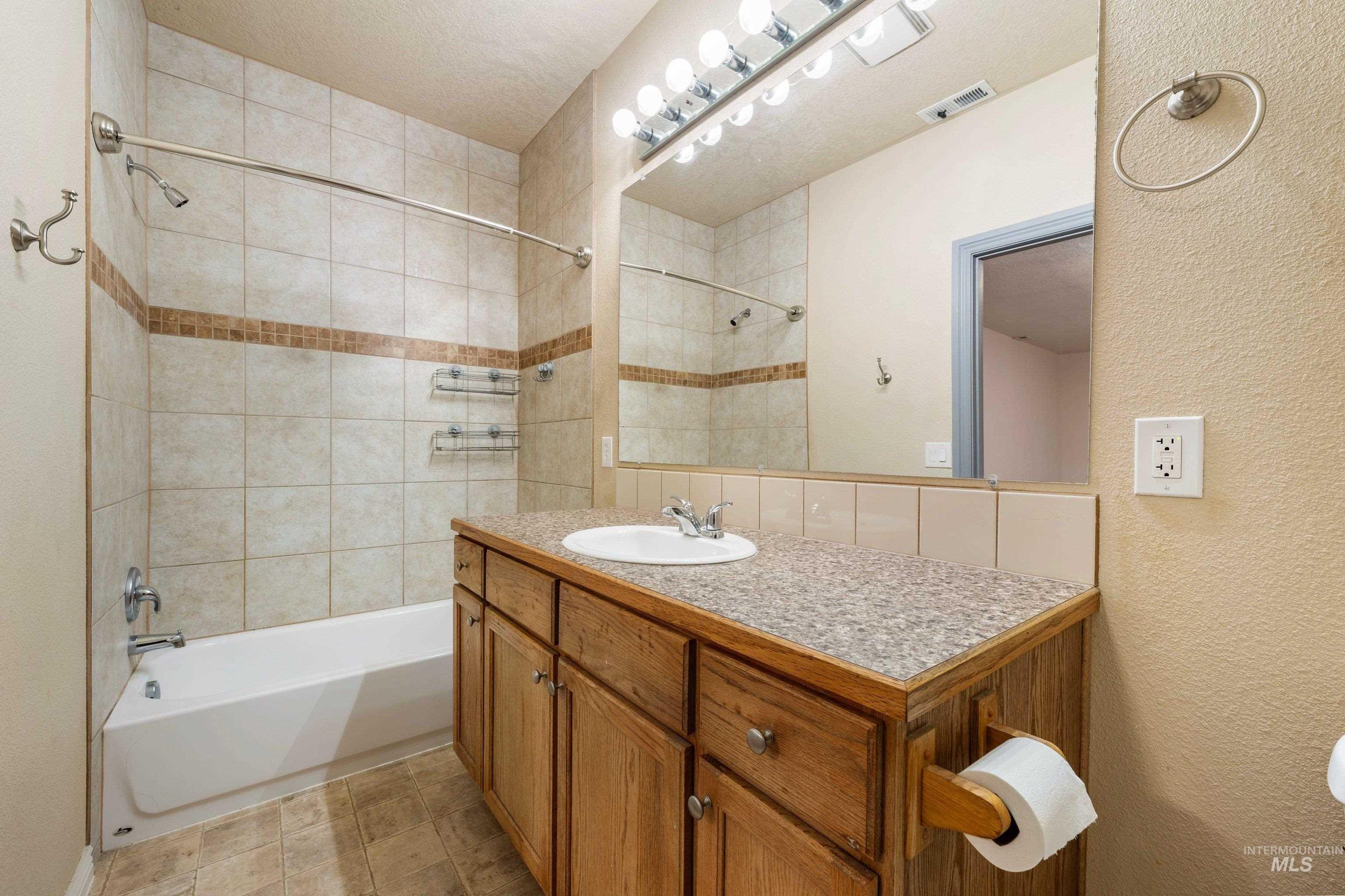 5530 E Tower Lane Property Photo 37