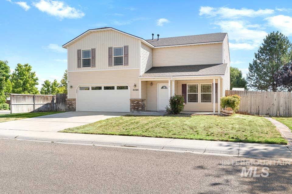 16346 Silver Creek Property Photo 1