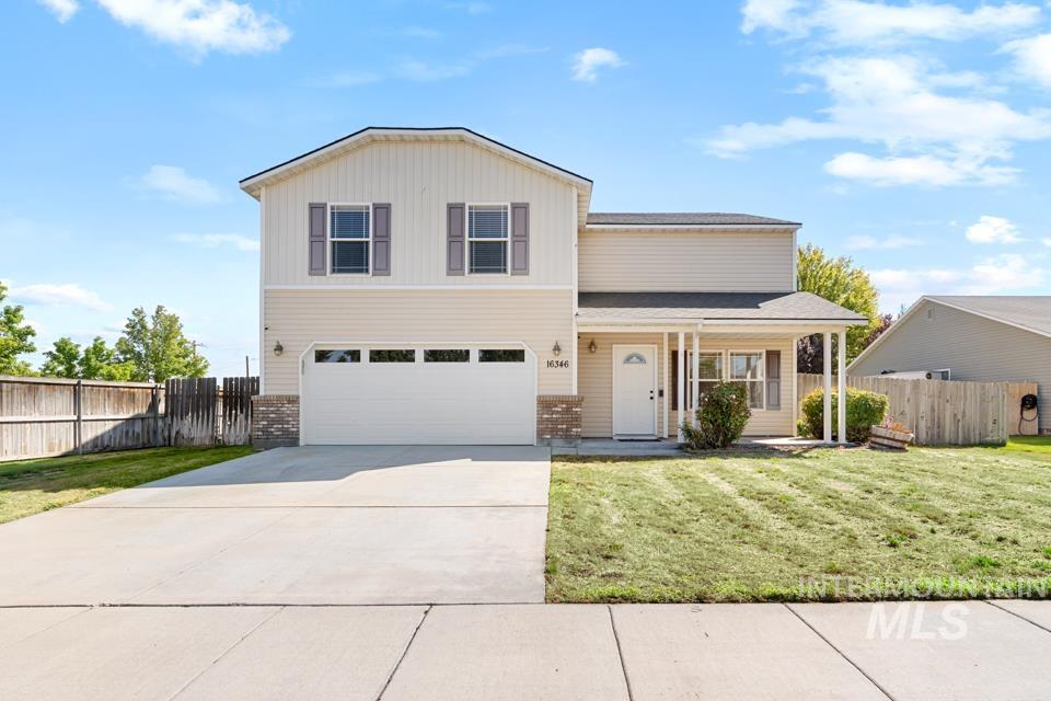 16346 Silver Creek Property Photo 3