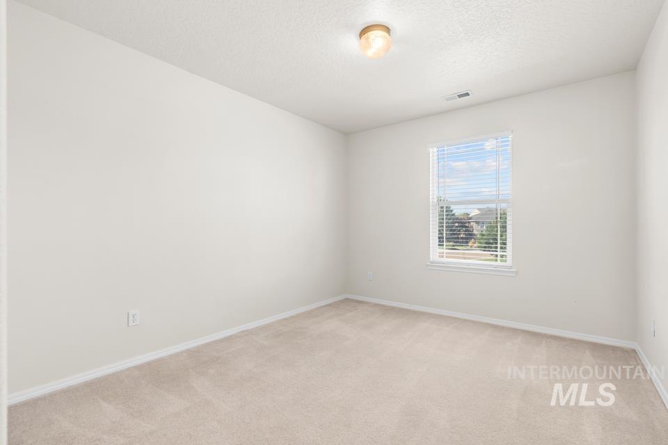16346 Silver Creek Property Photo 18