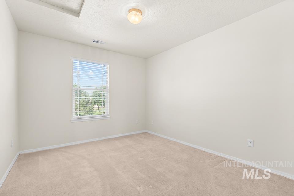 16346 Silver Creek Property Photo 20