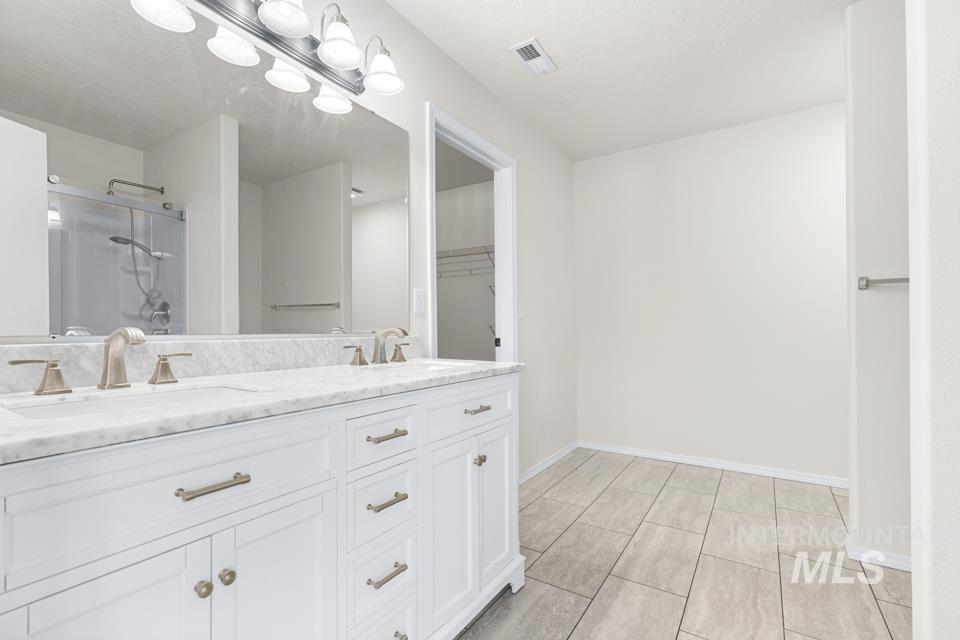 16346 Silver Creek Property Photo 24