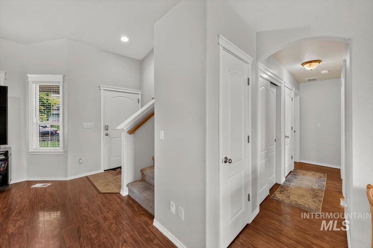 5308 Worth Way Property Photo 19