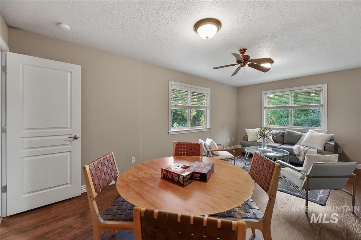 277 W Drift Stone Ct Property Photo 29