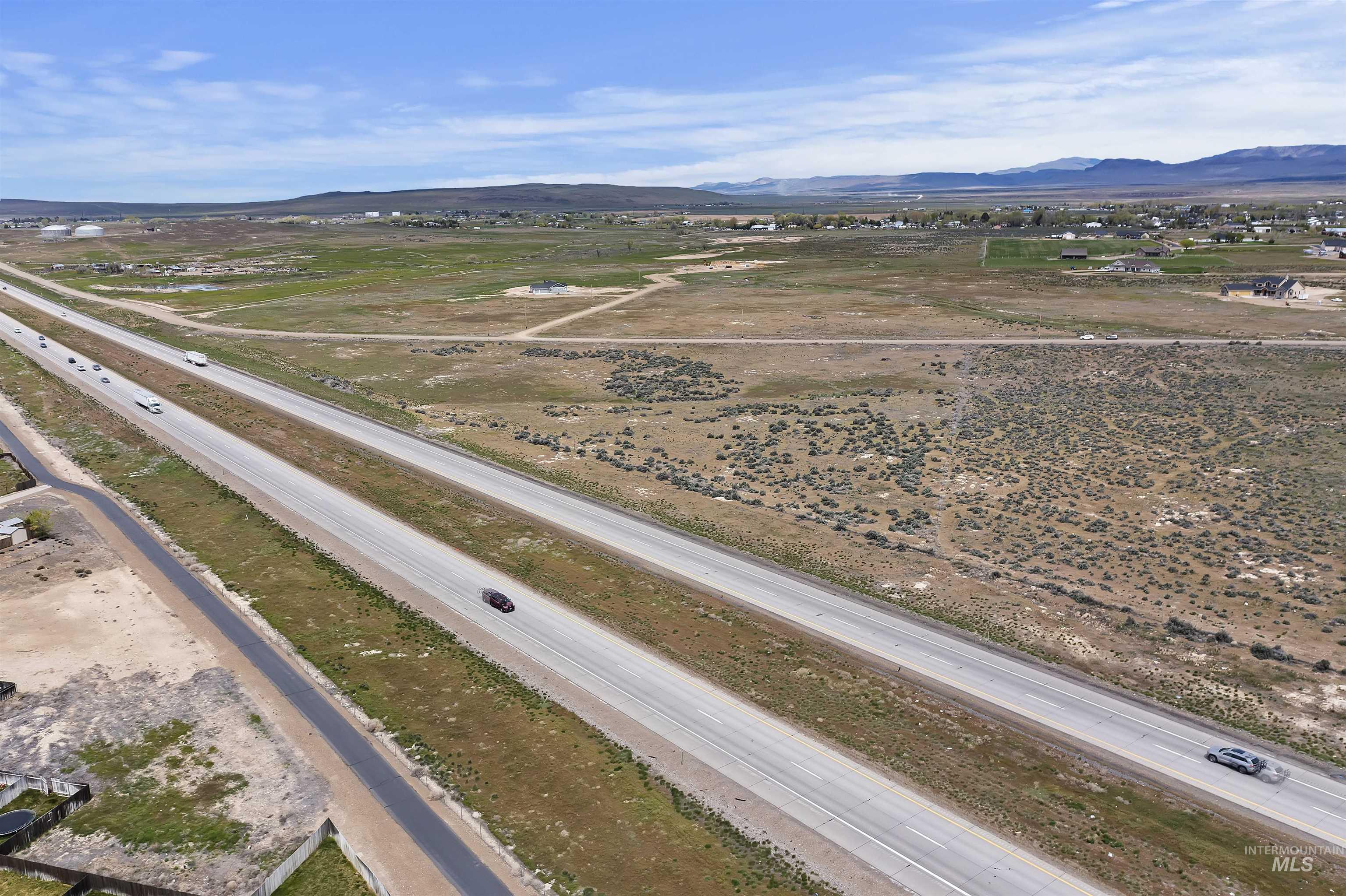 Tbd Ne Frontage Road Property Photo 6