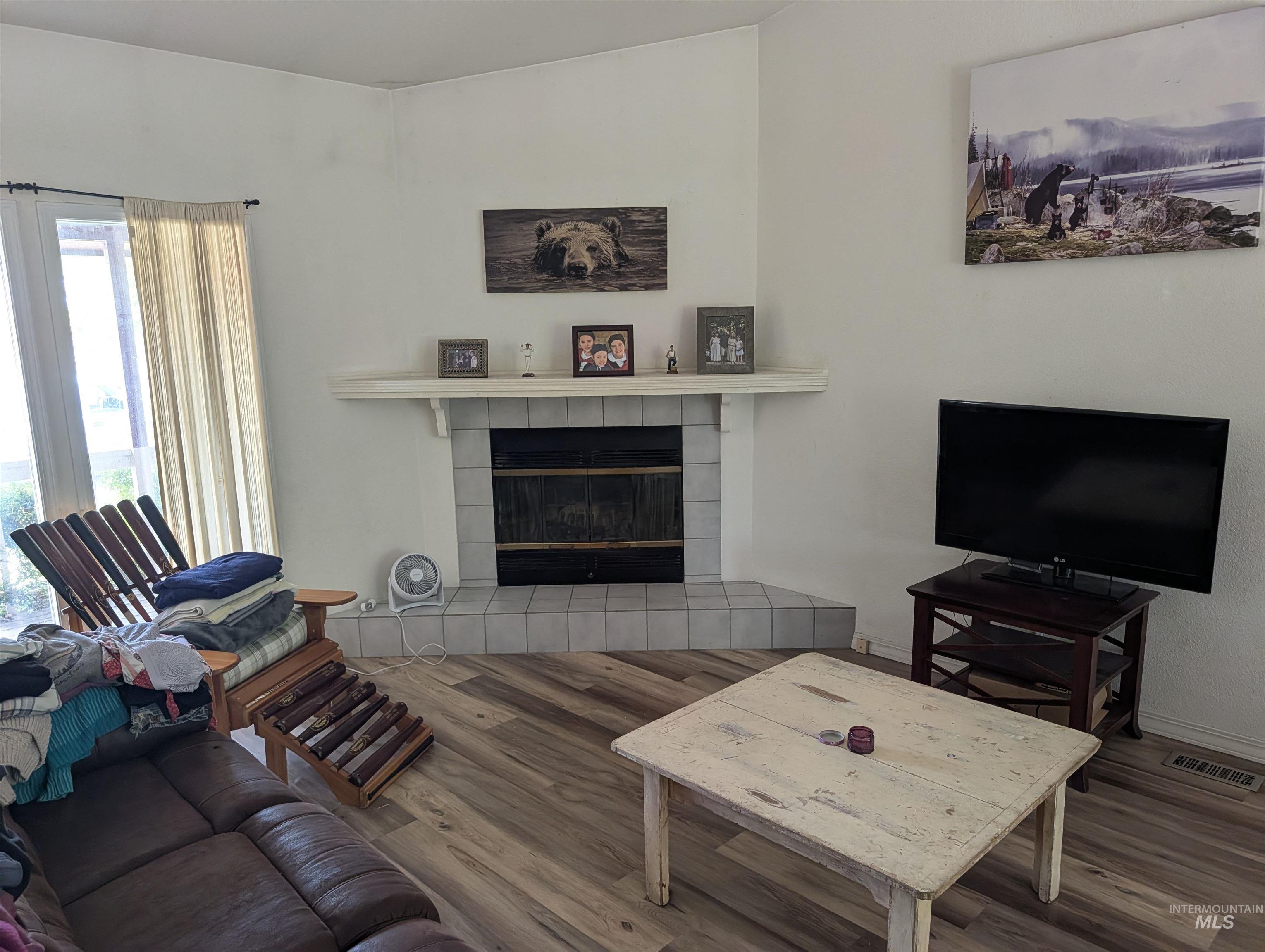 2238 N Siesta Way Property Photo 4