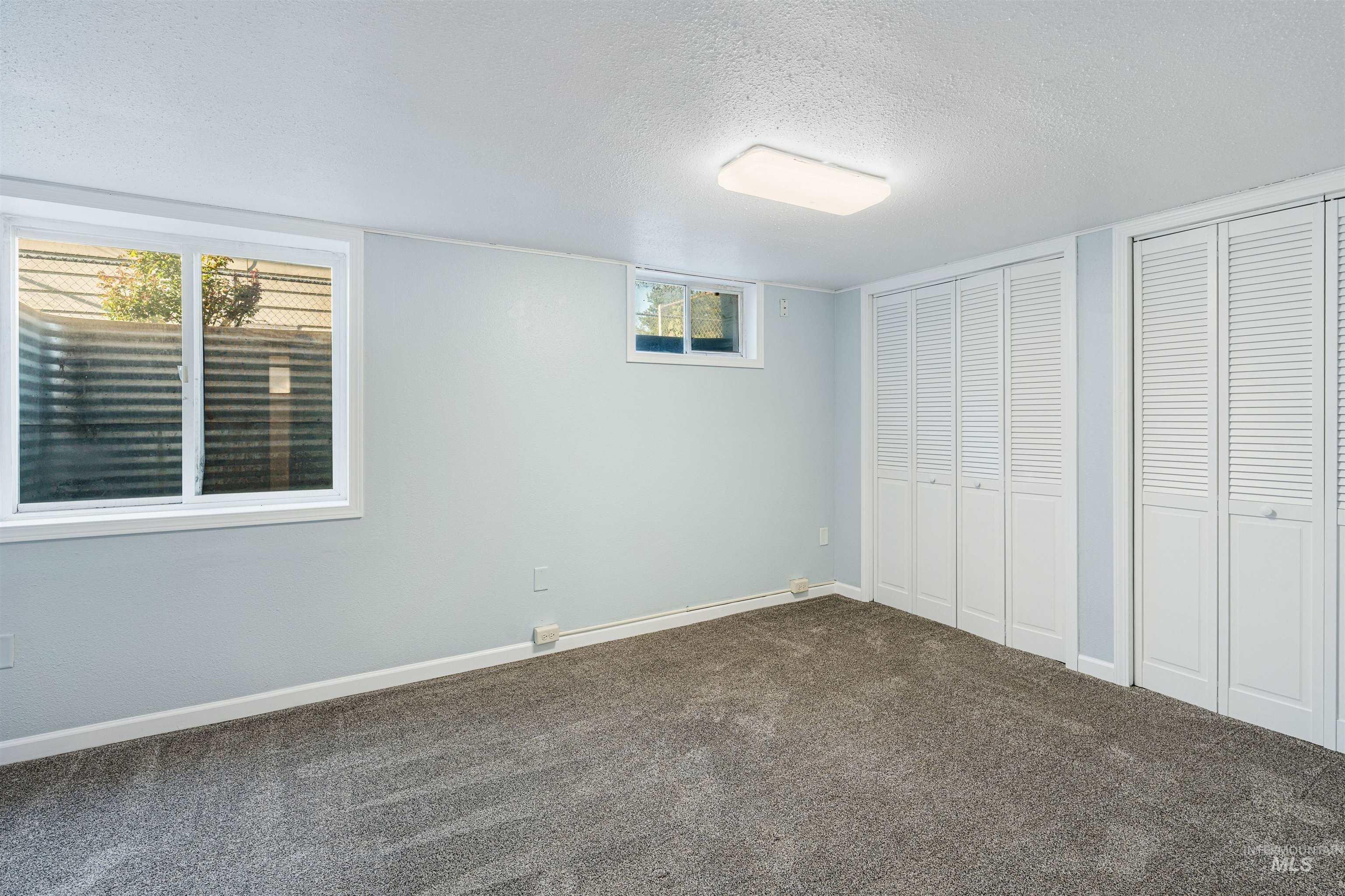 722 3rd St Property Photo 15