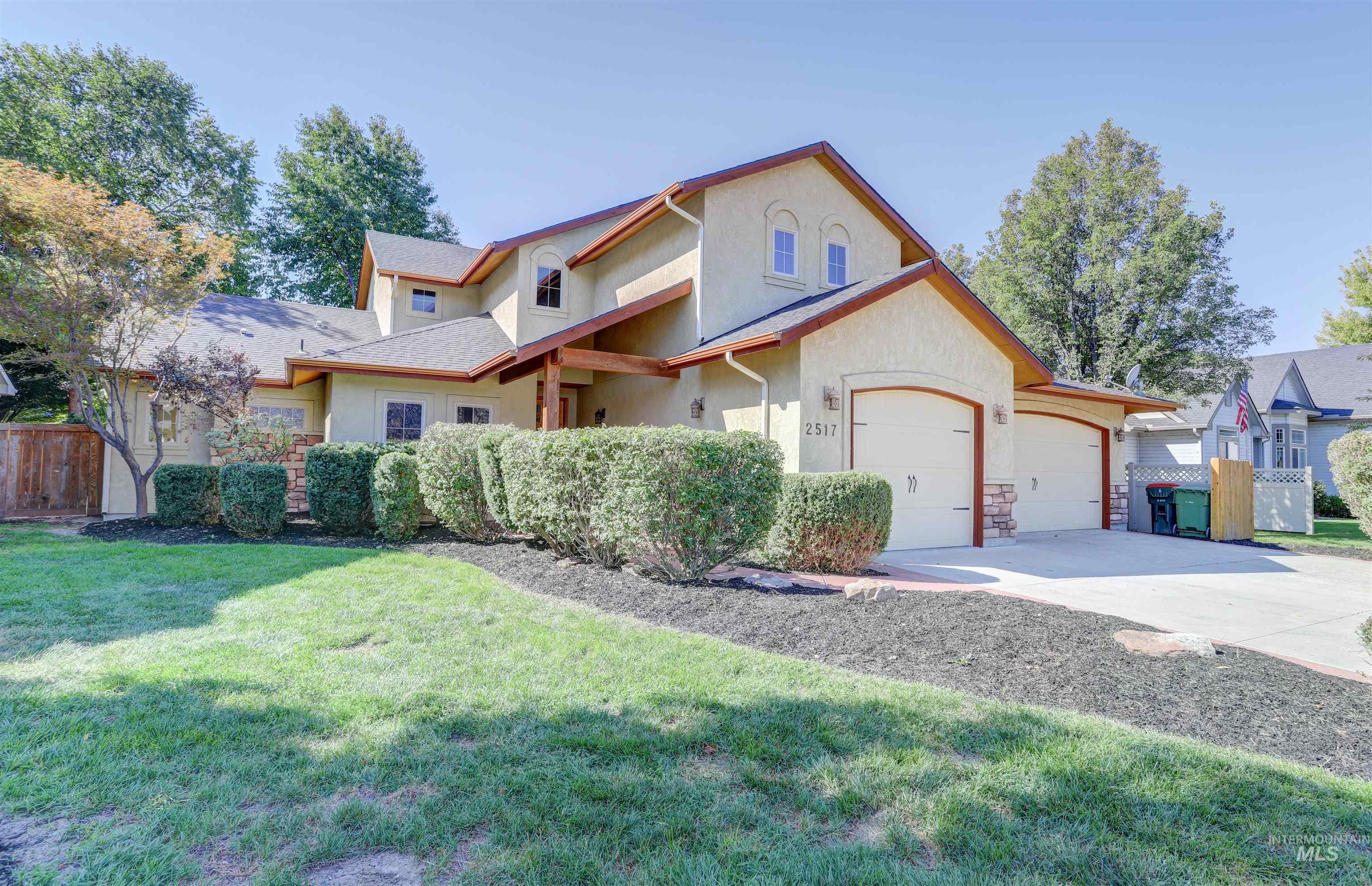 2517 E Nakano Dr Property Photo 2