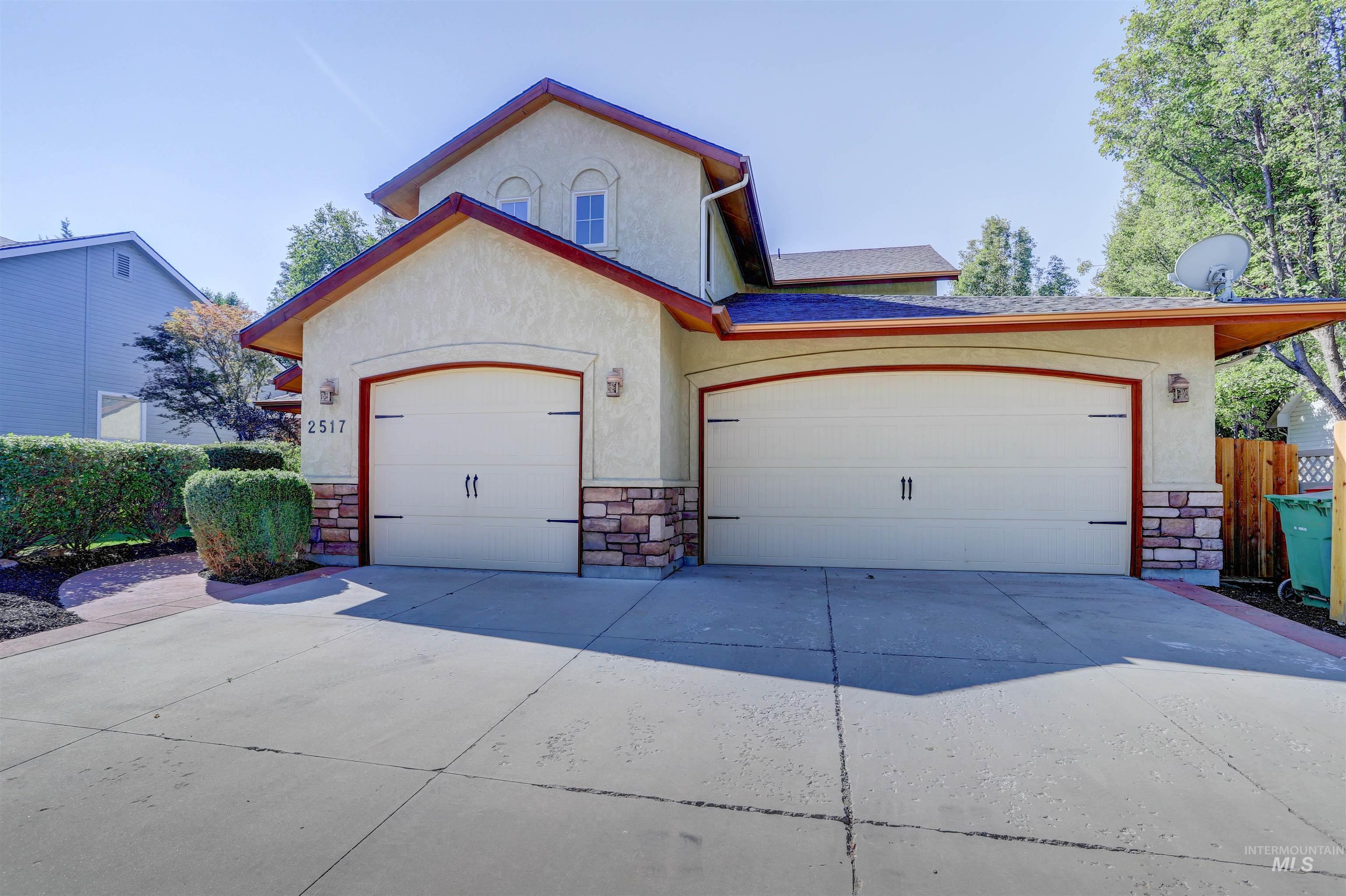 2517 E Nakano Dr Property Photo 4