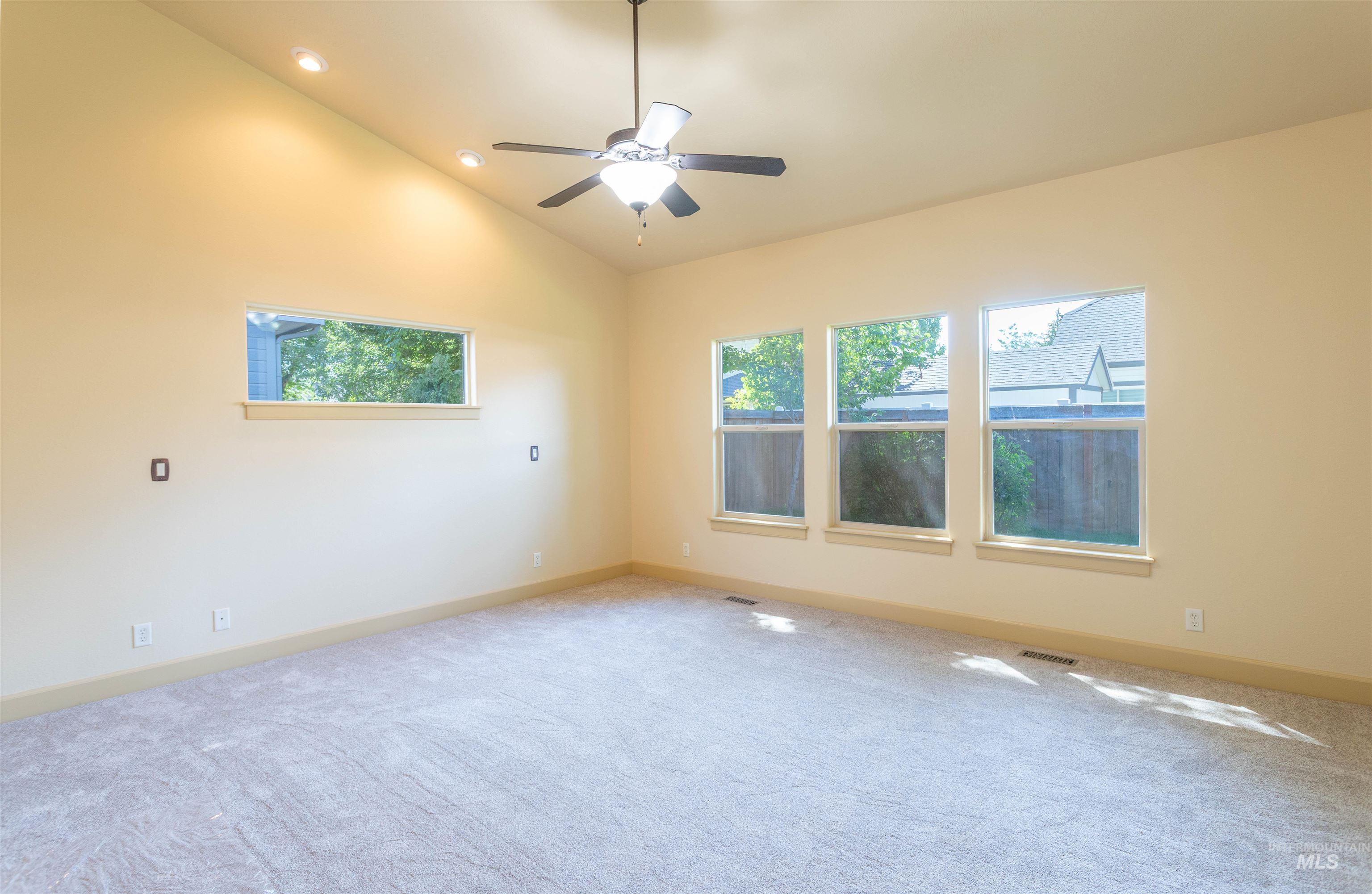 2517 E Nakano Dr Property Photo 16