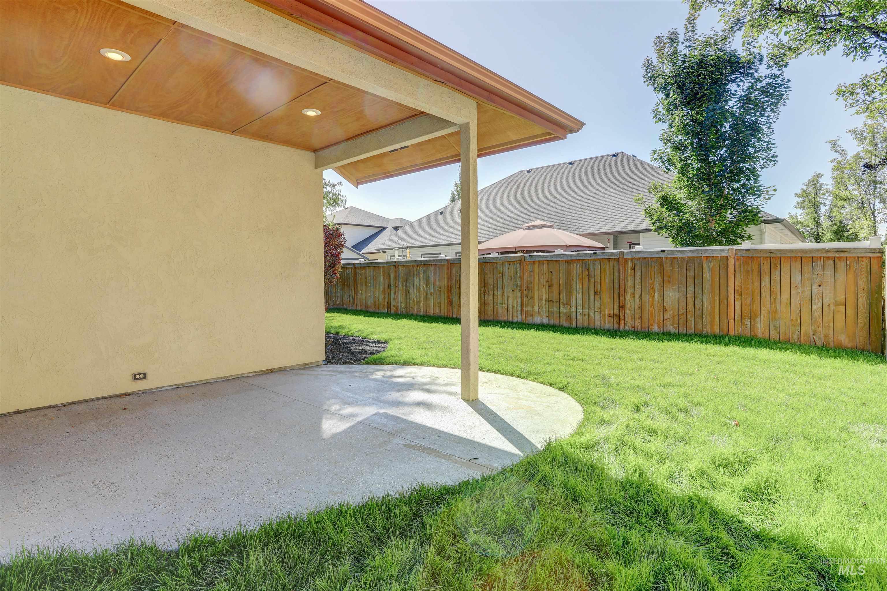 2517 E Nakano Dr Property Photo 31