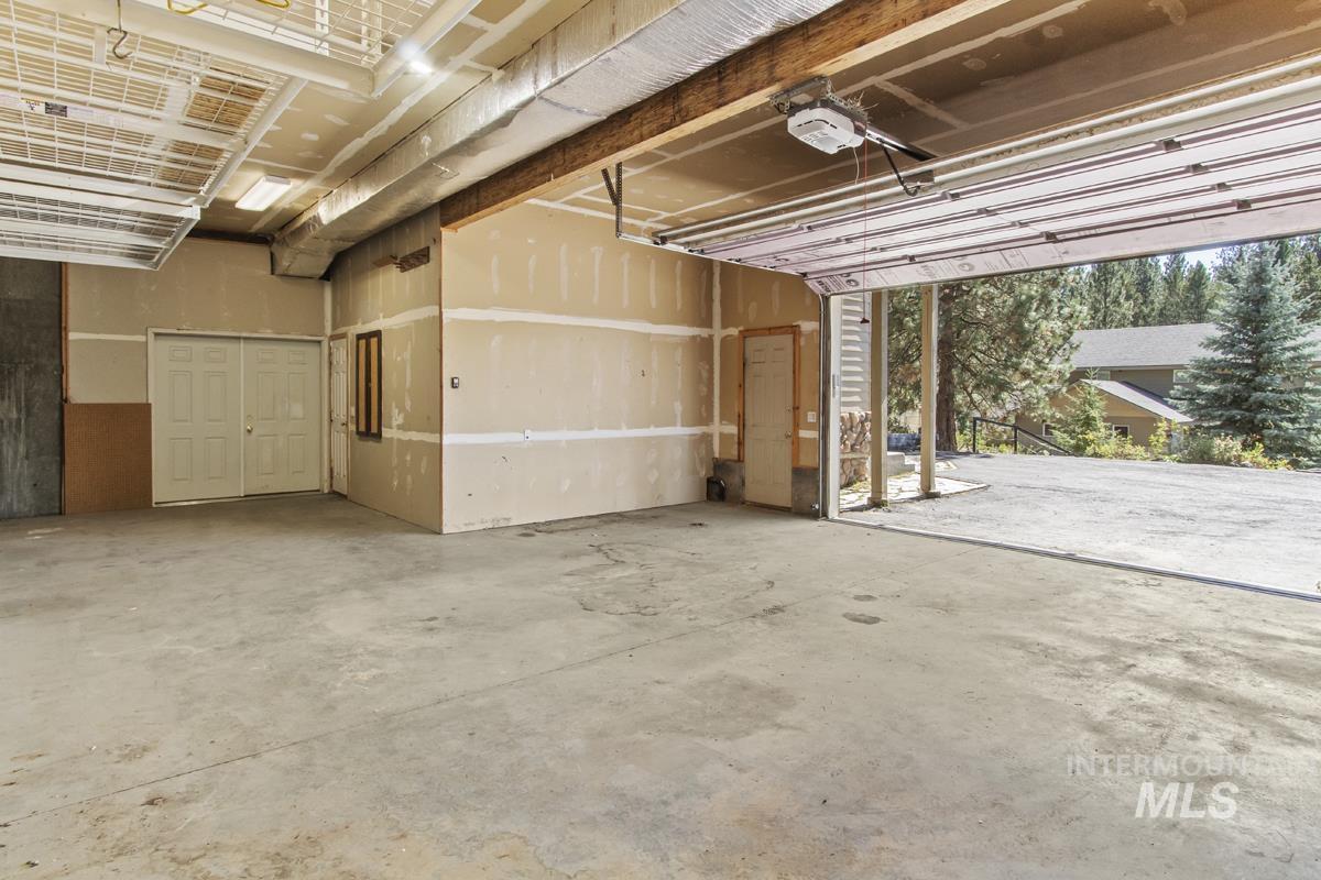 1610 Pine Lake Ranch Drive Property Photo 37