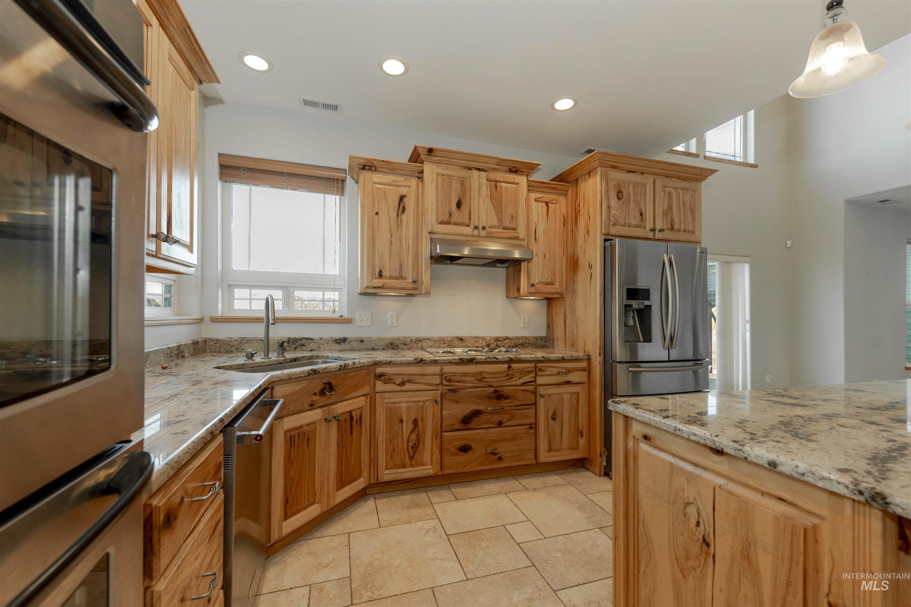7591 Pheasant Chase Drive Property Photo 9