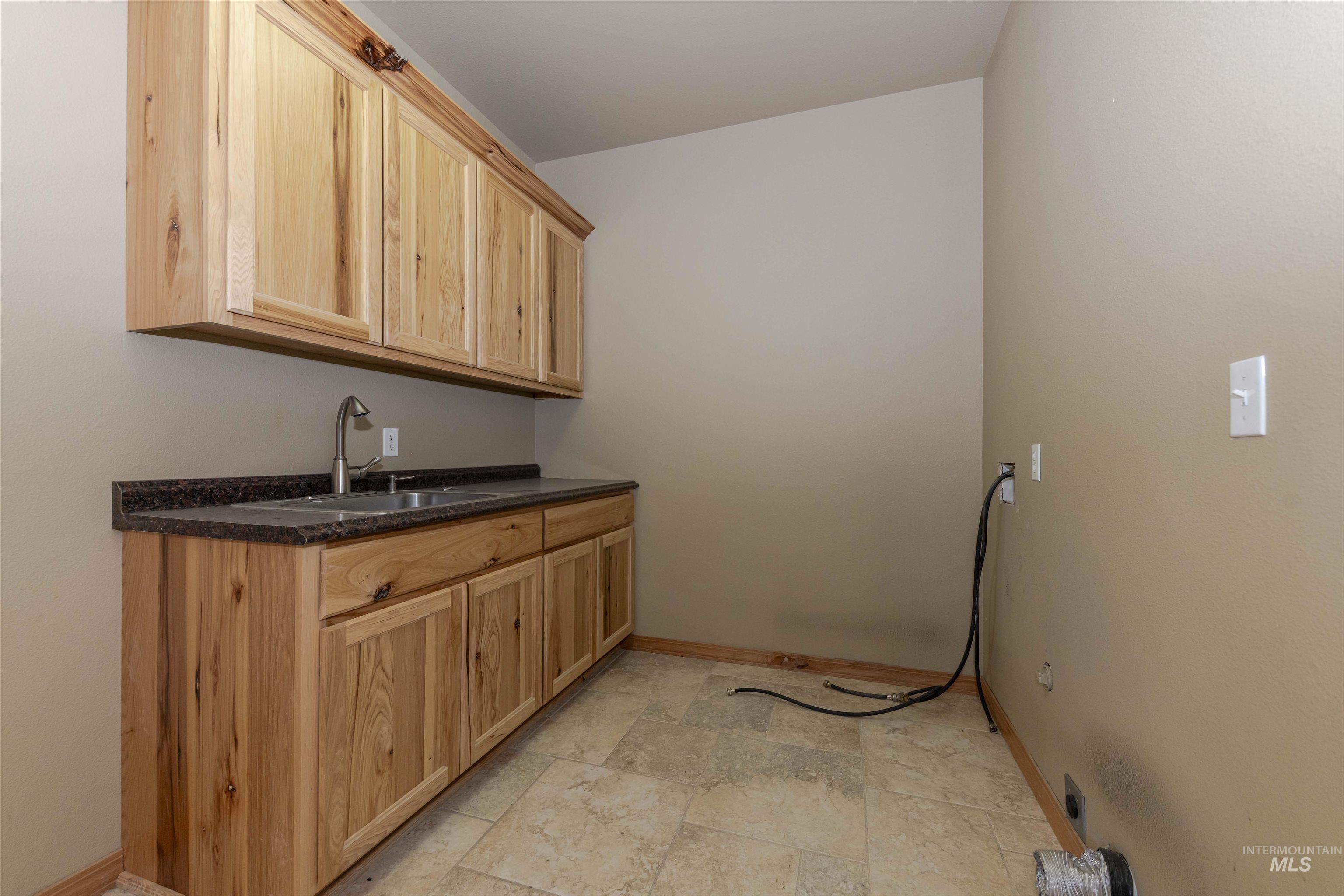 7591 Pheasant Chase Drive Property Photo 12