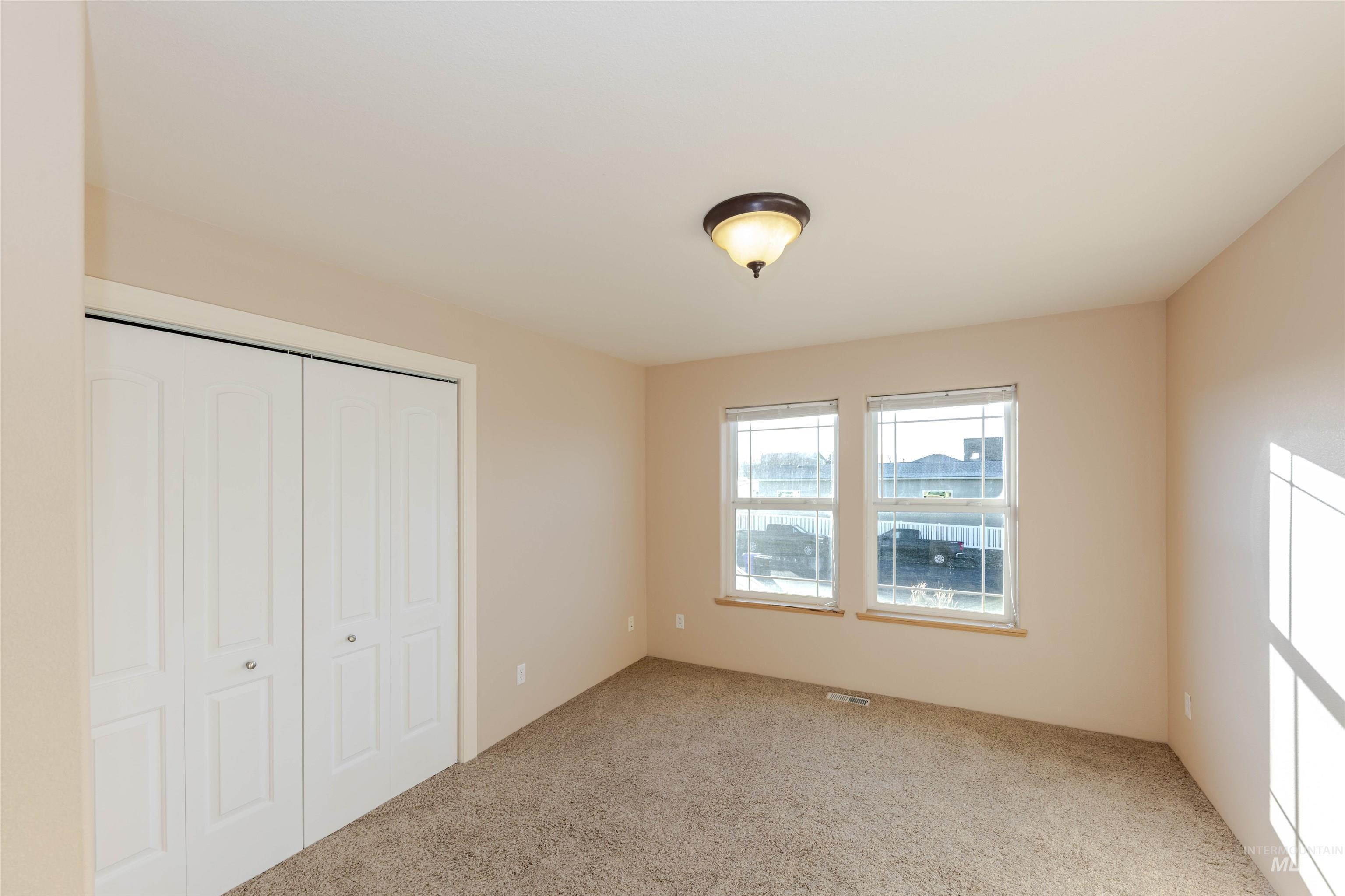 7591 Pheasant Chase Drive Property Photo 17