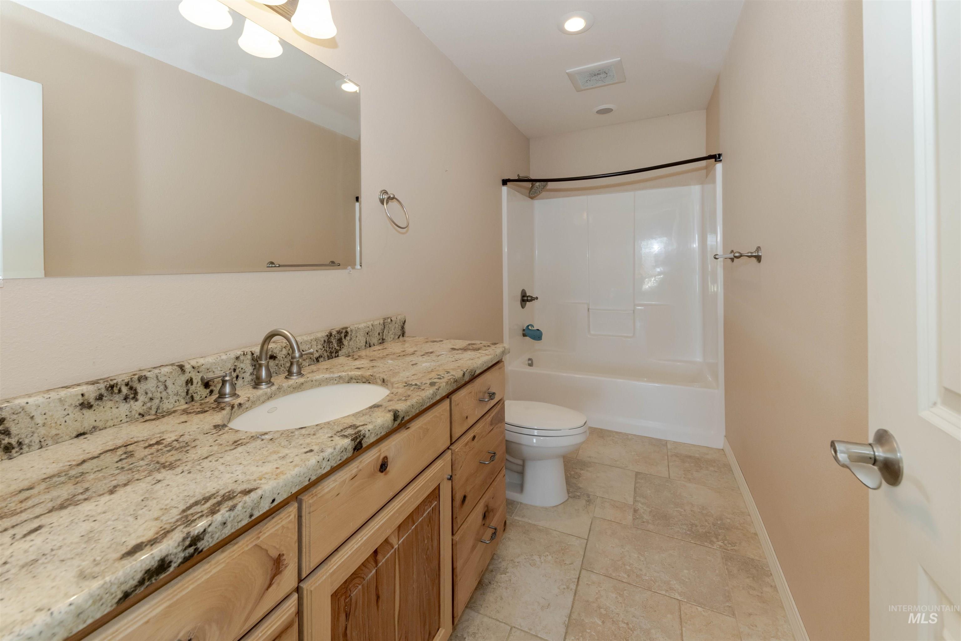 7591 Pheasant Chase Drive Property Photo 18