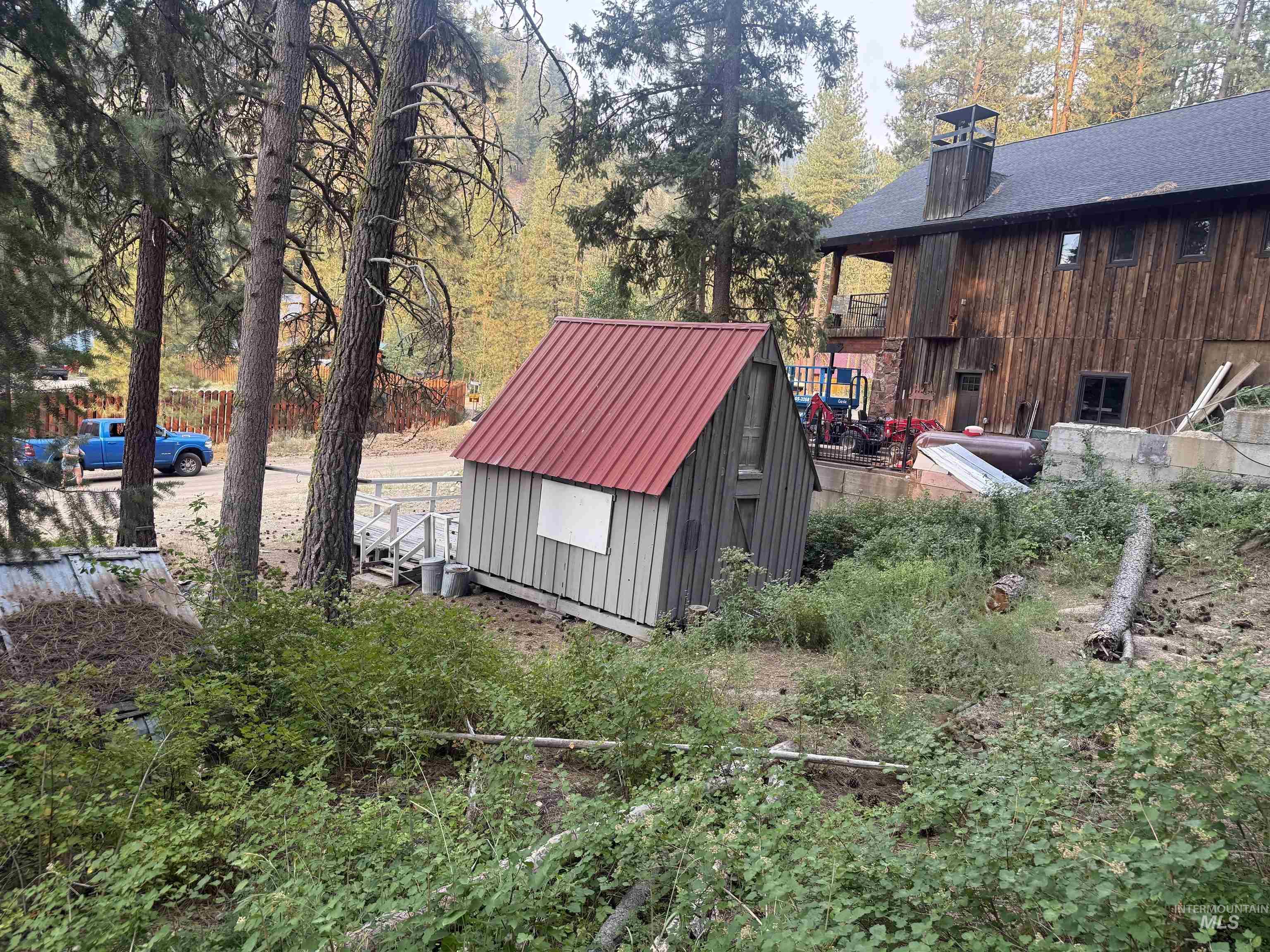 1027 Grouse Creek Rd Property Photo 4