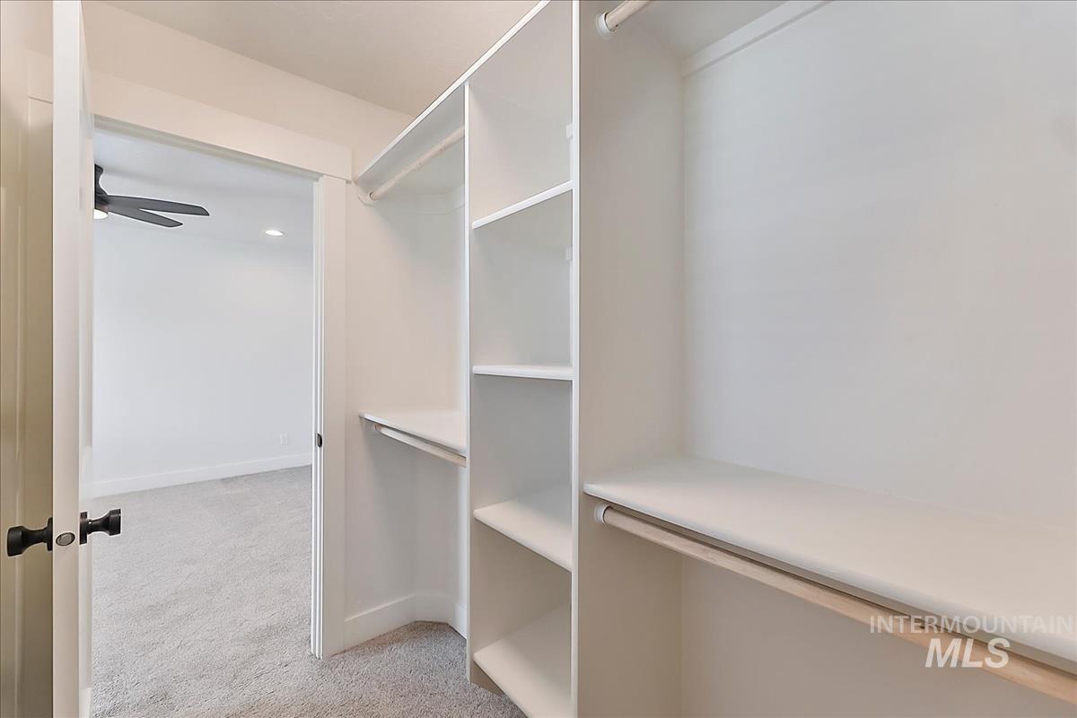 212 3rd St Property Photo 12