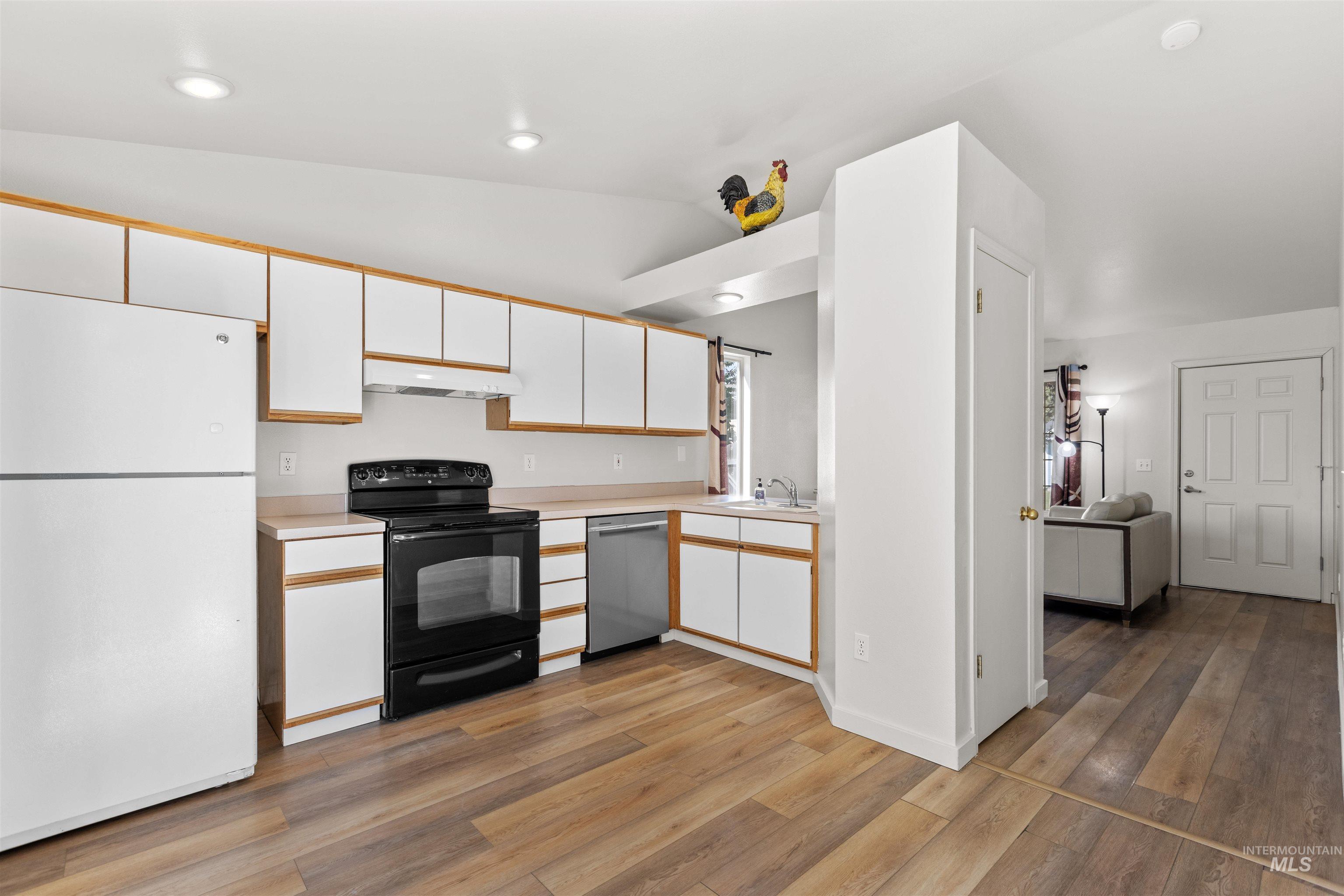 3404 S Poco Loco Property Photo 11