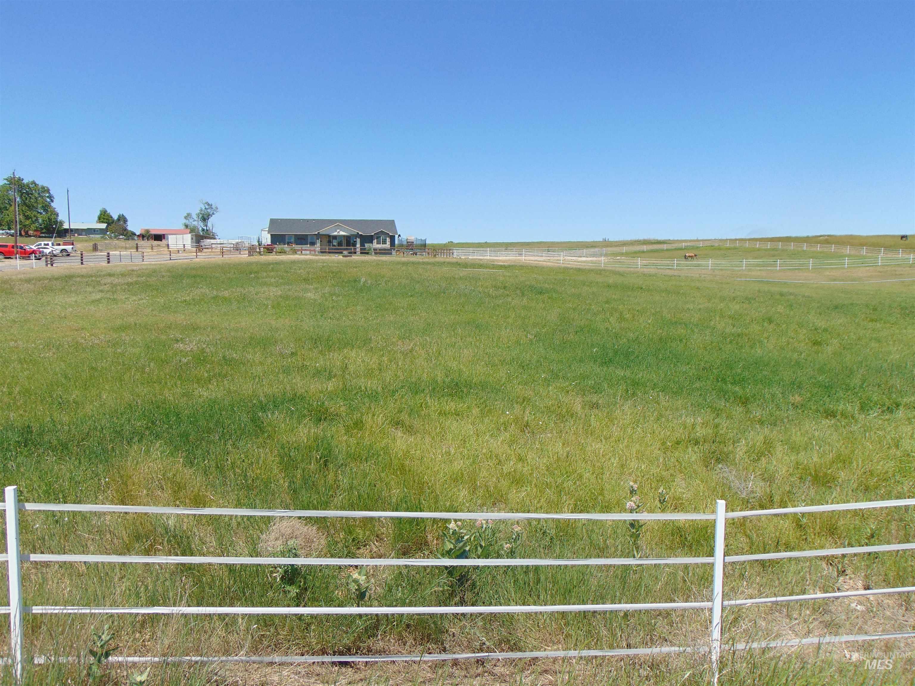 1860 Graham Blvd. Property Photo 4
