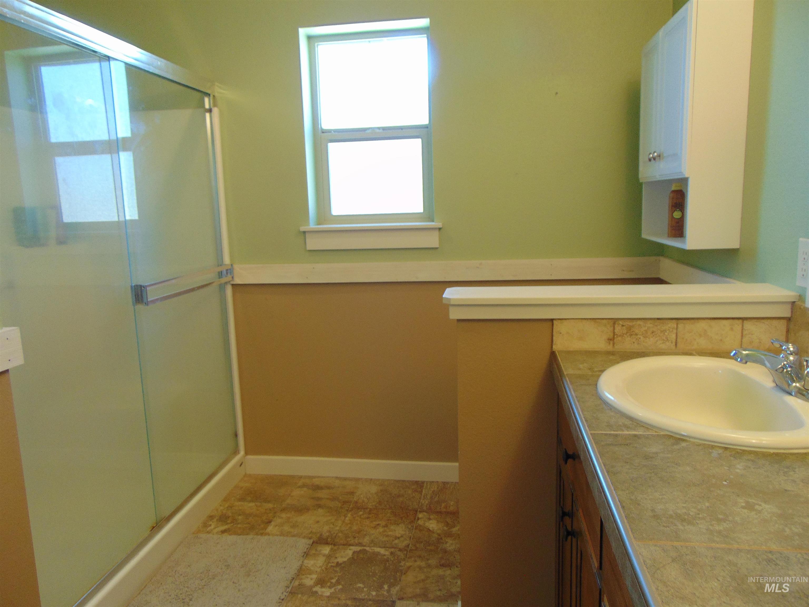 1860 Graham Blvd. Property Photo 20