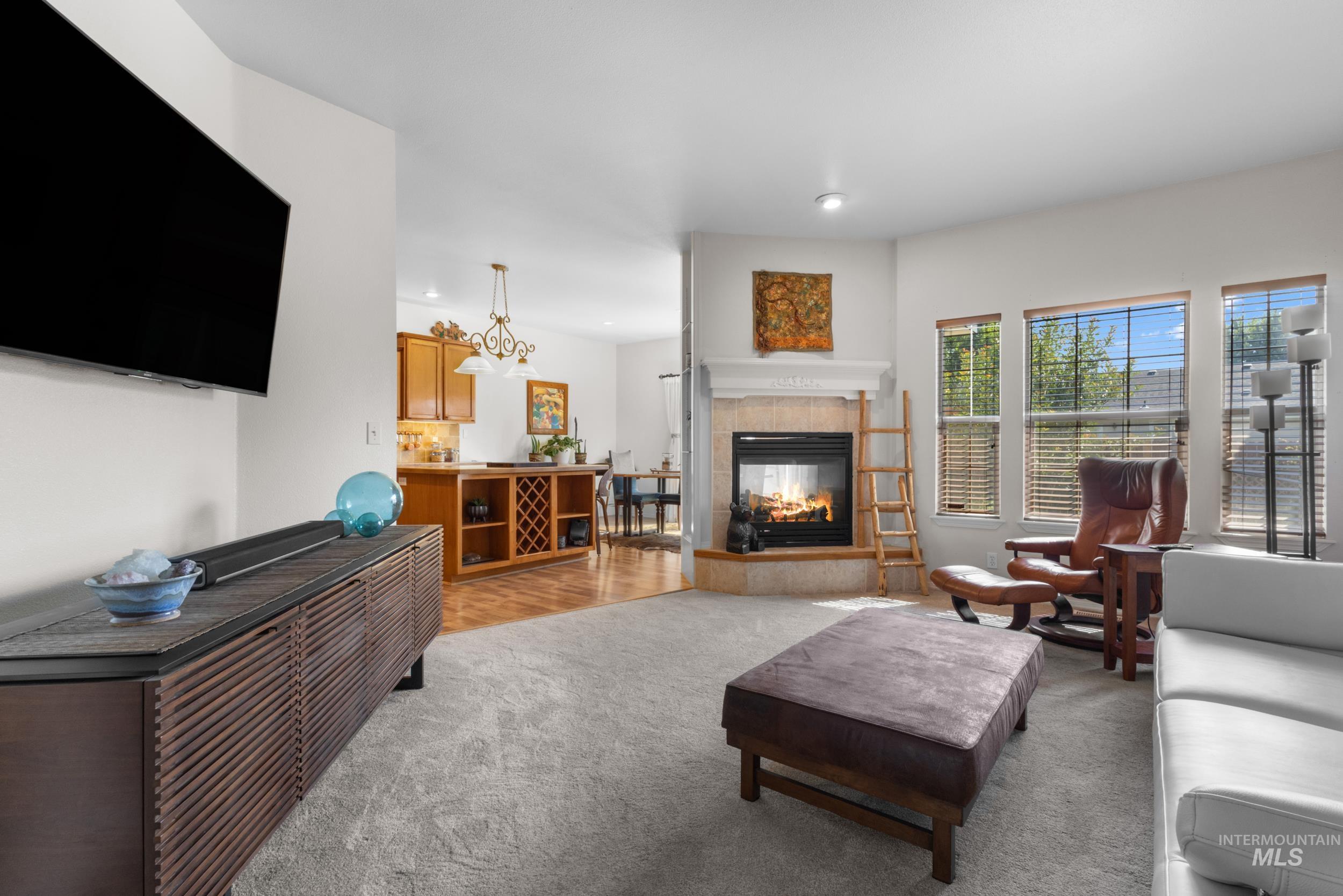 2548 N Monaco Way Property Photo 7