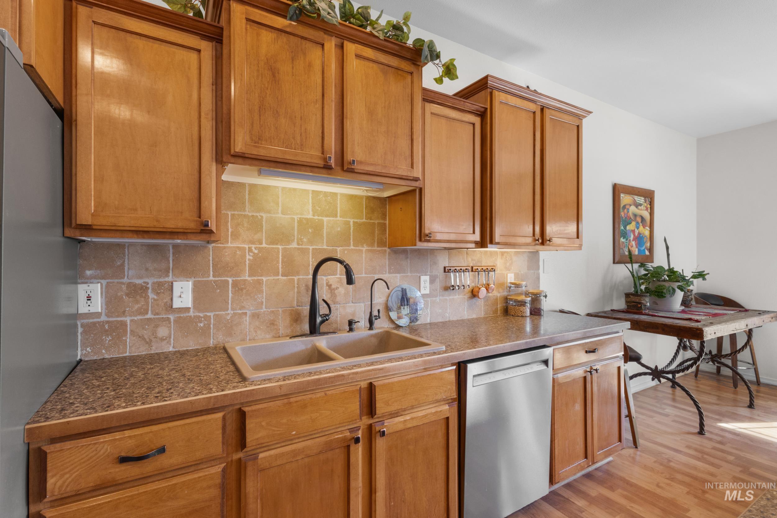2548 N Monaco Way Property Photo 13