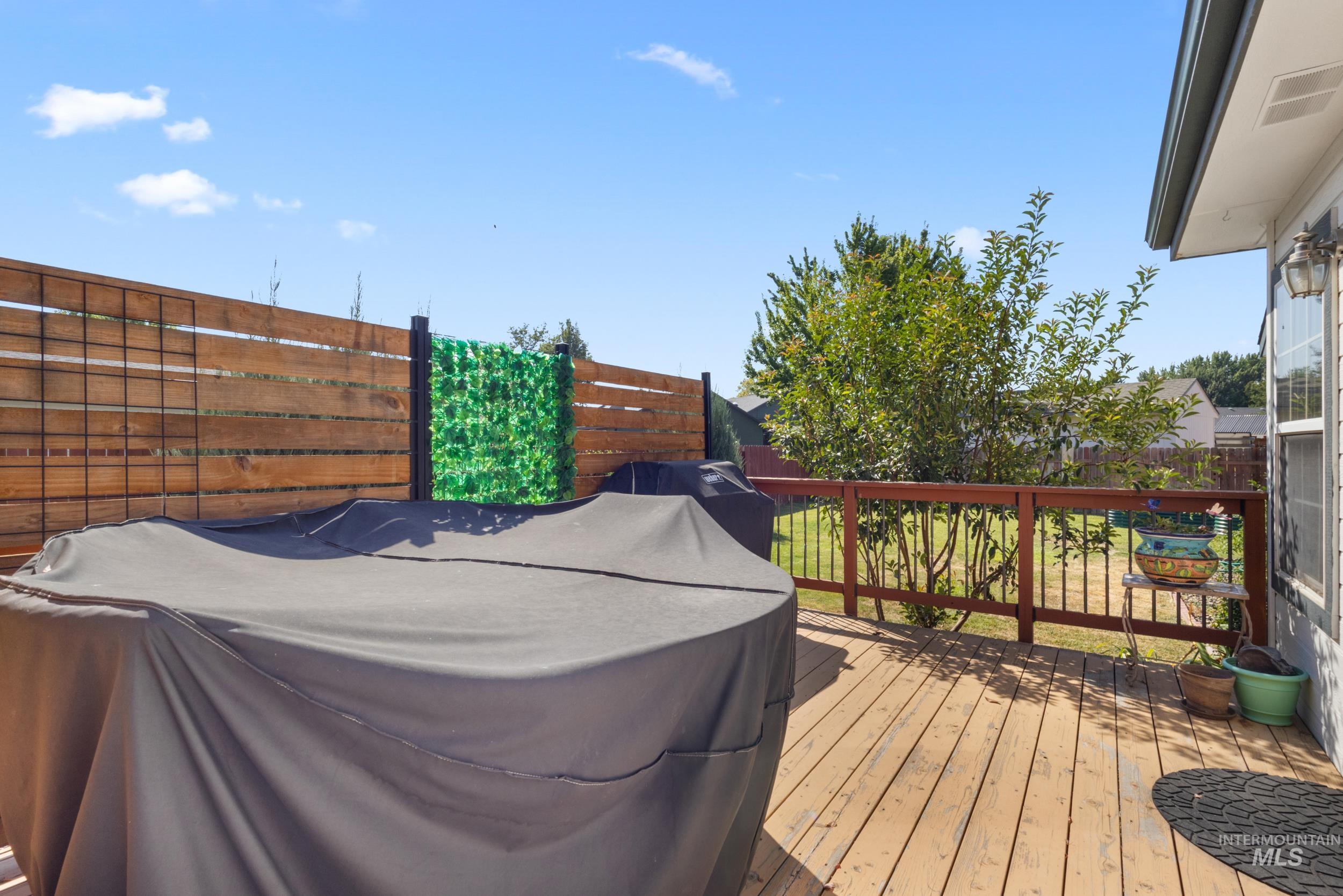 2548 N Monaco Way Property Photo 32