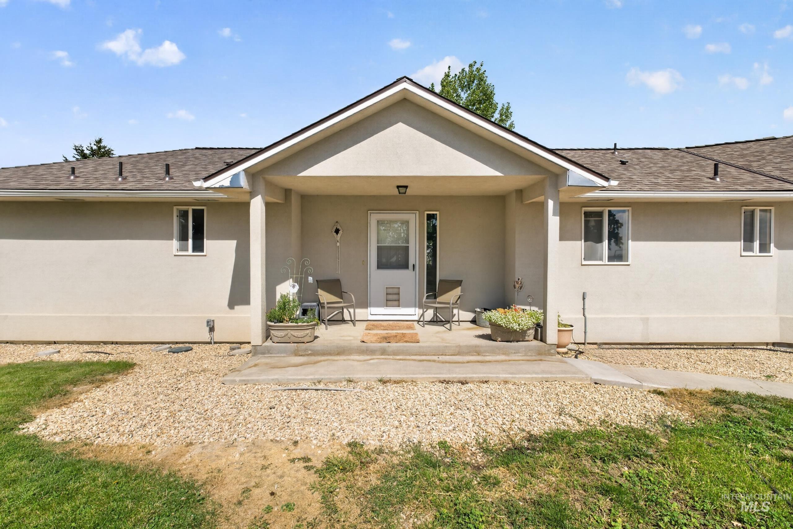 334 E Danskin Dr Property Photo 1