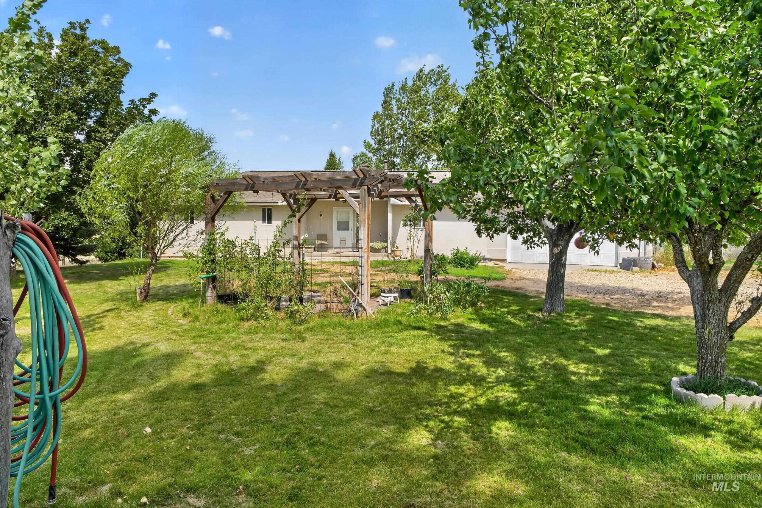 334 E Danskin Dr Property Photo 4