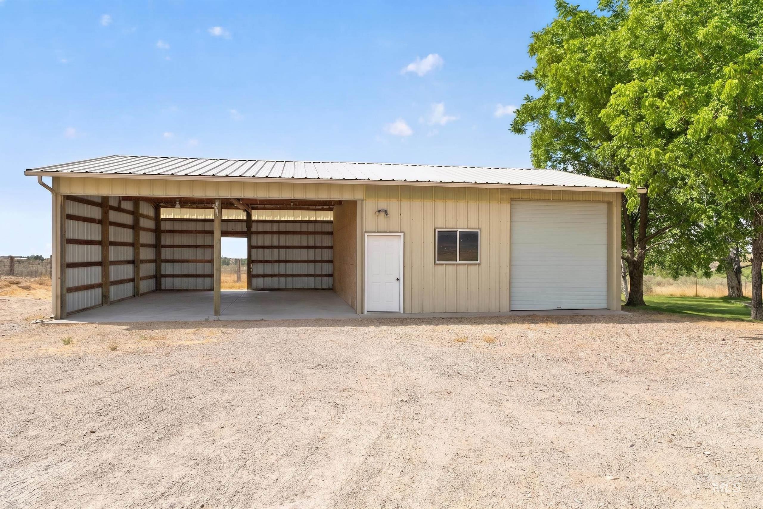 334 E Danskin Dr Property Photo 17