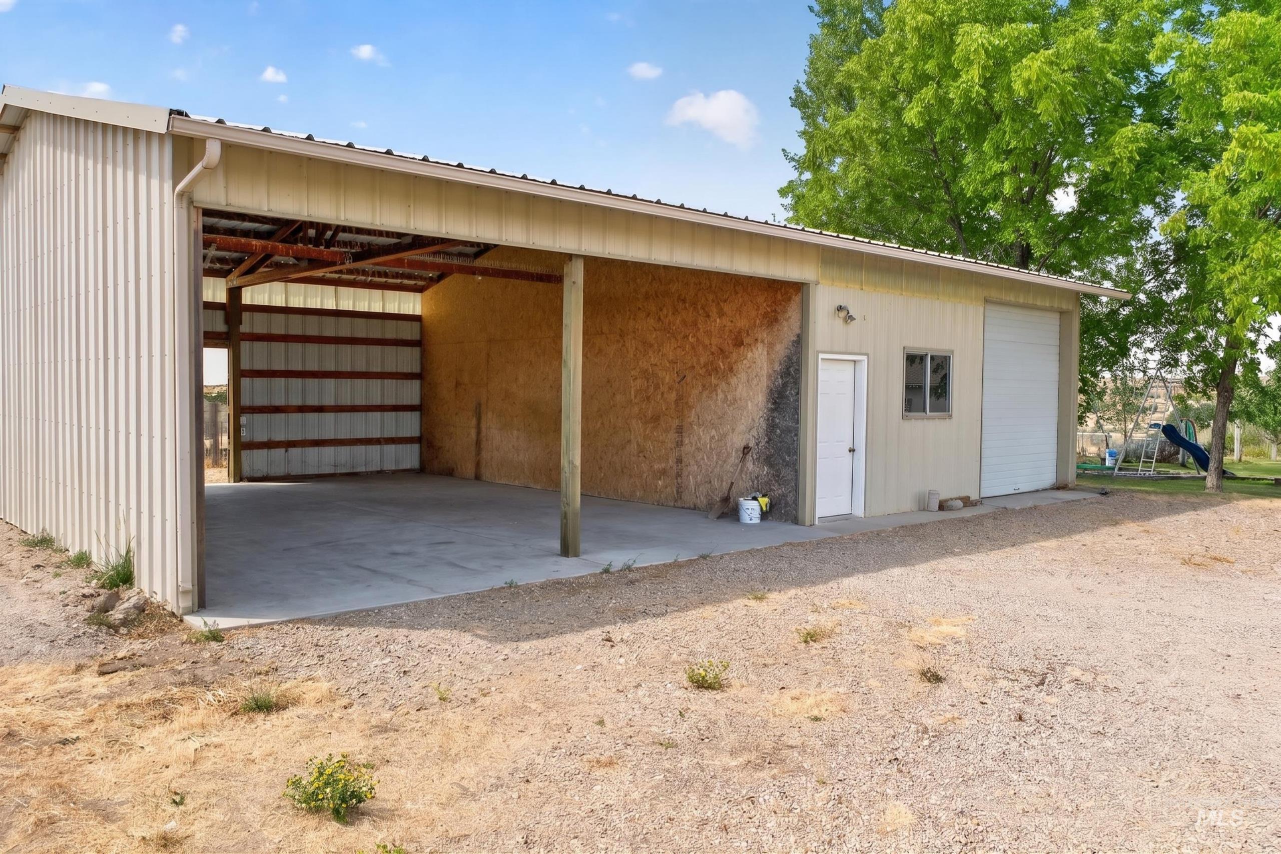 334 E Danskin Dr Property Photo 18