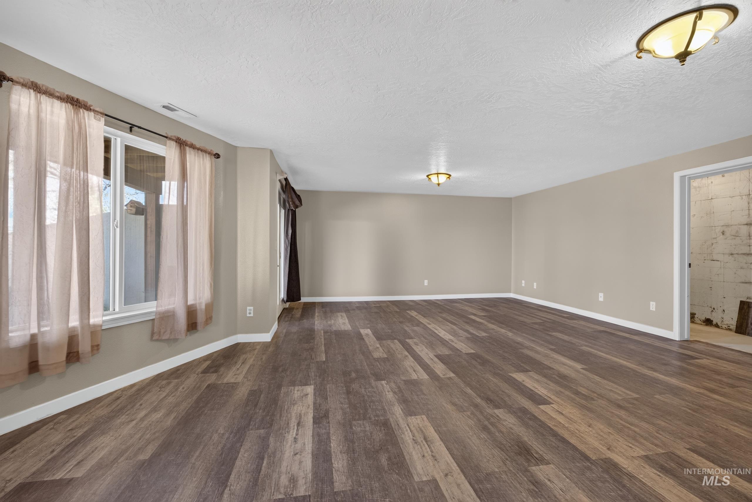 334 E Danskin Dr Property Photo 39