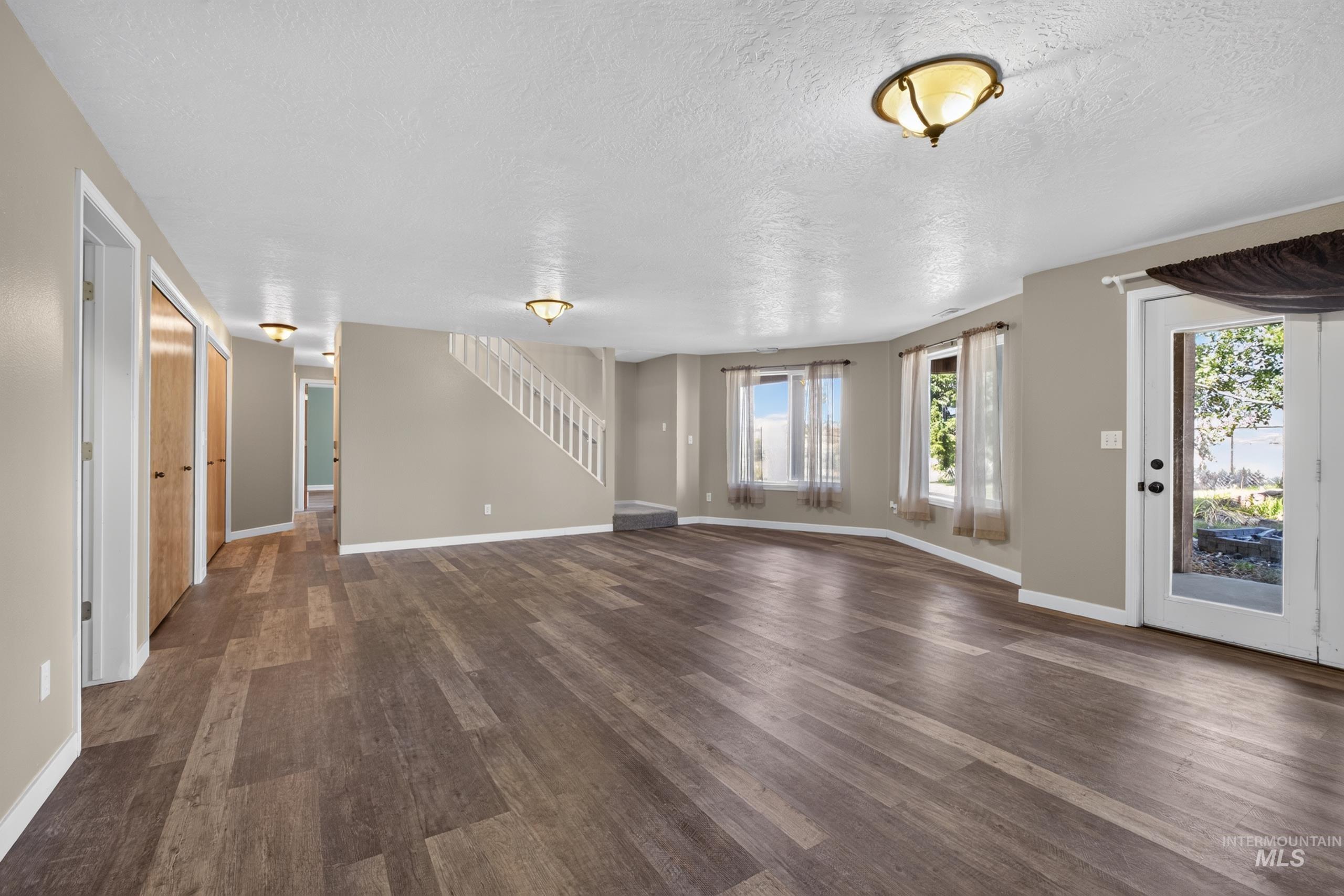 334 E Danskin Dr Property Photo 40